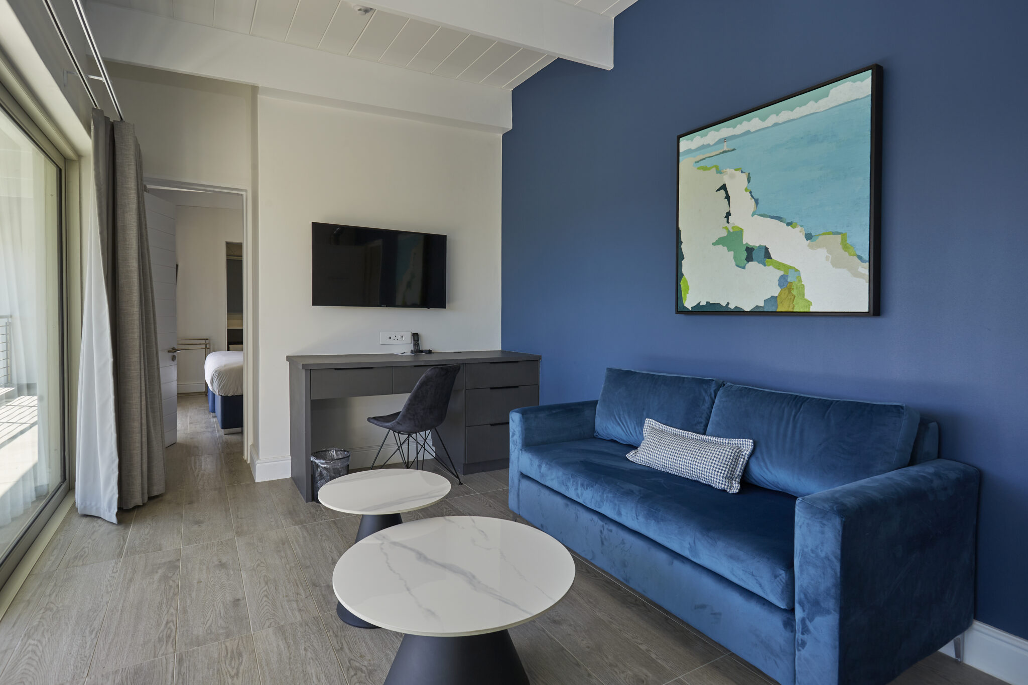 Suite with Kitchenette