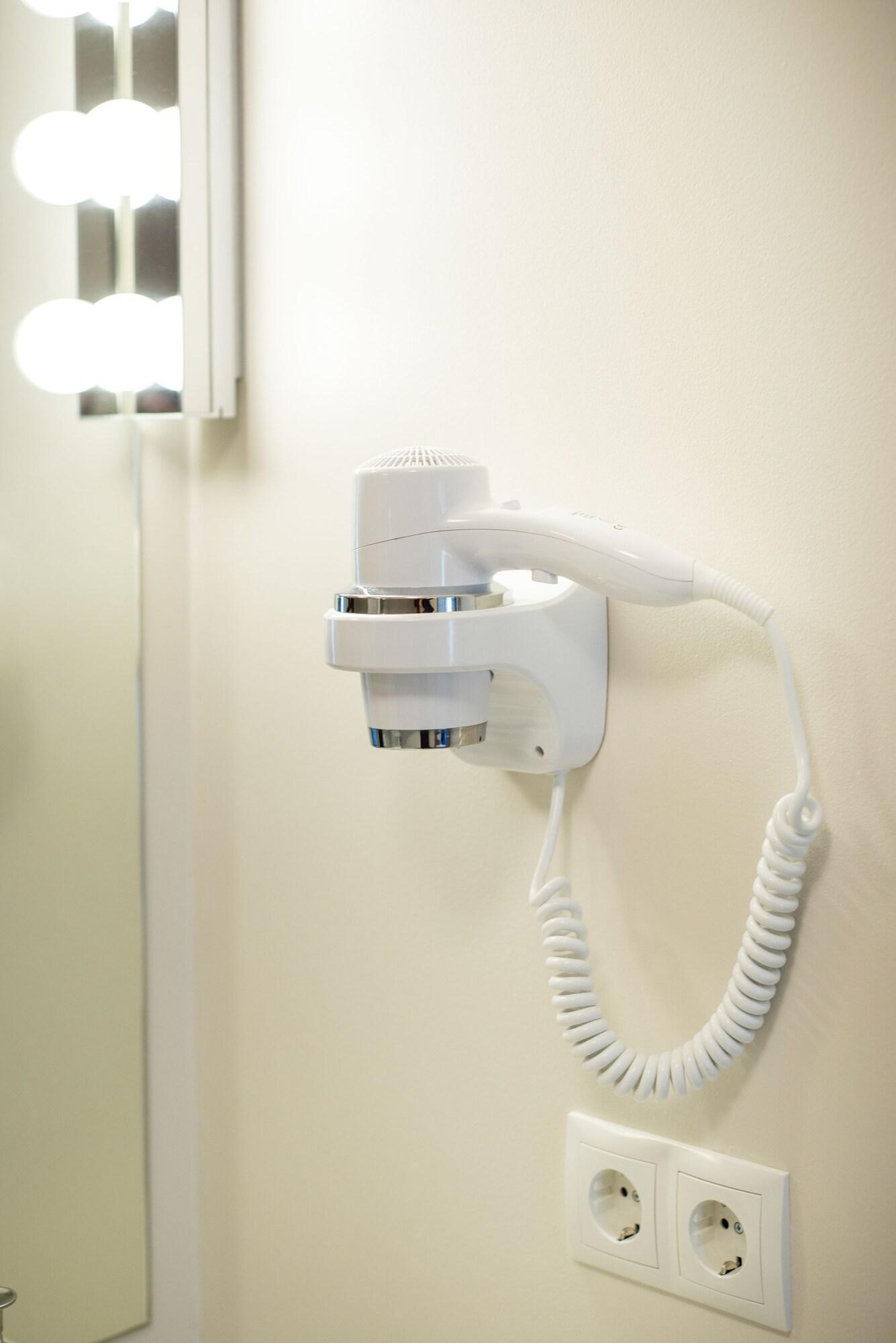 Triple King Size Bed