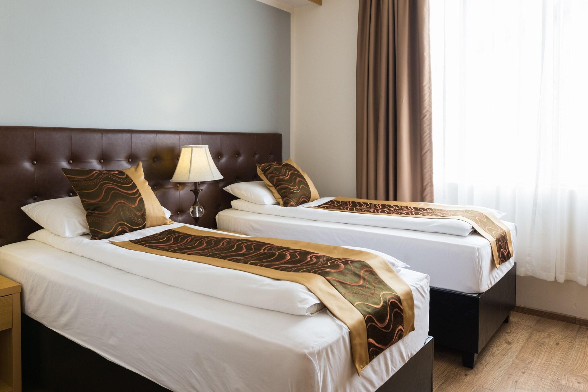 Double or Twin Two Beds