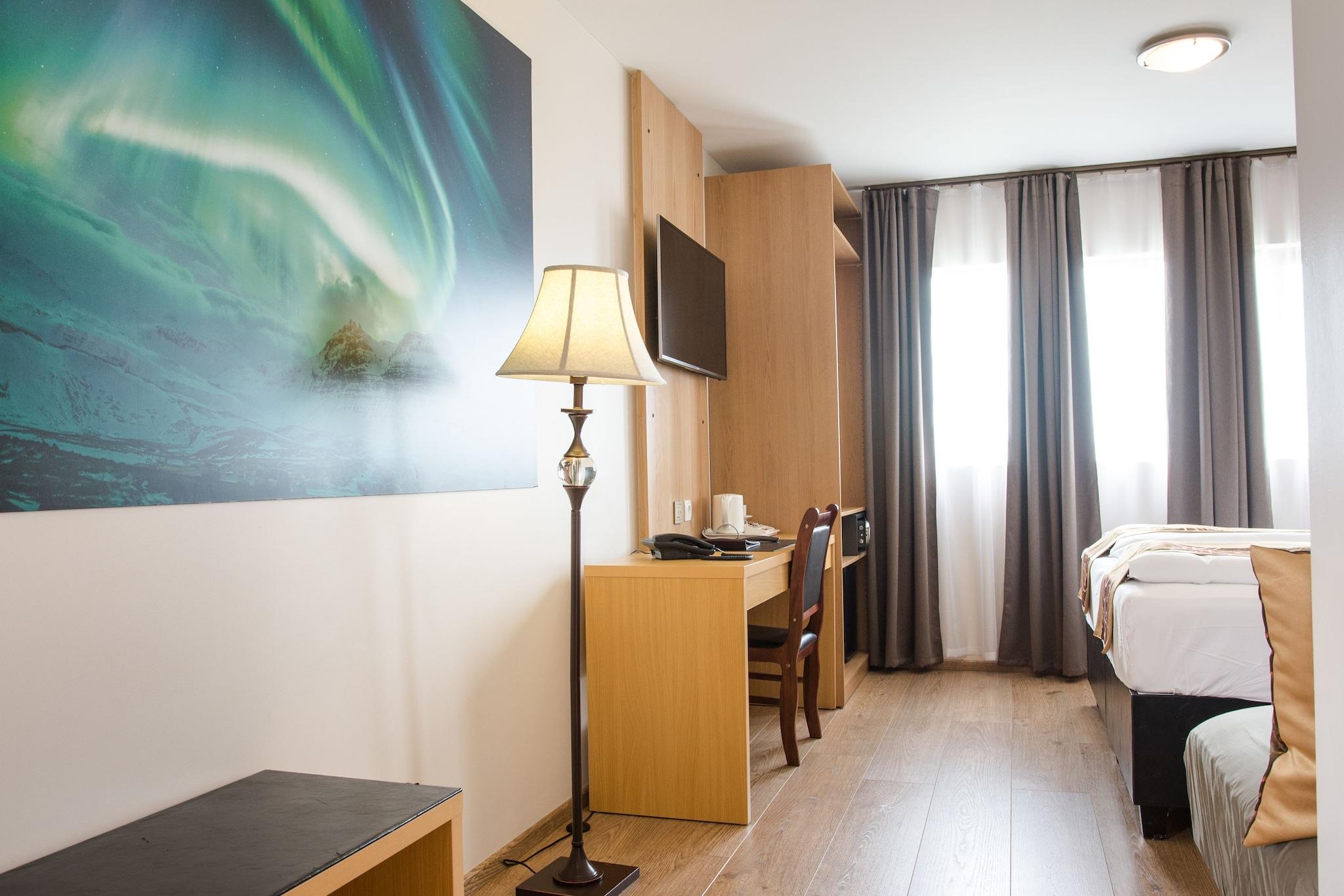 Triple King Size Bed