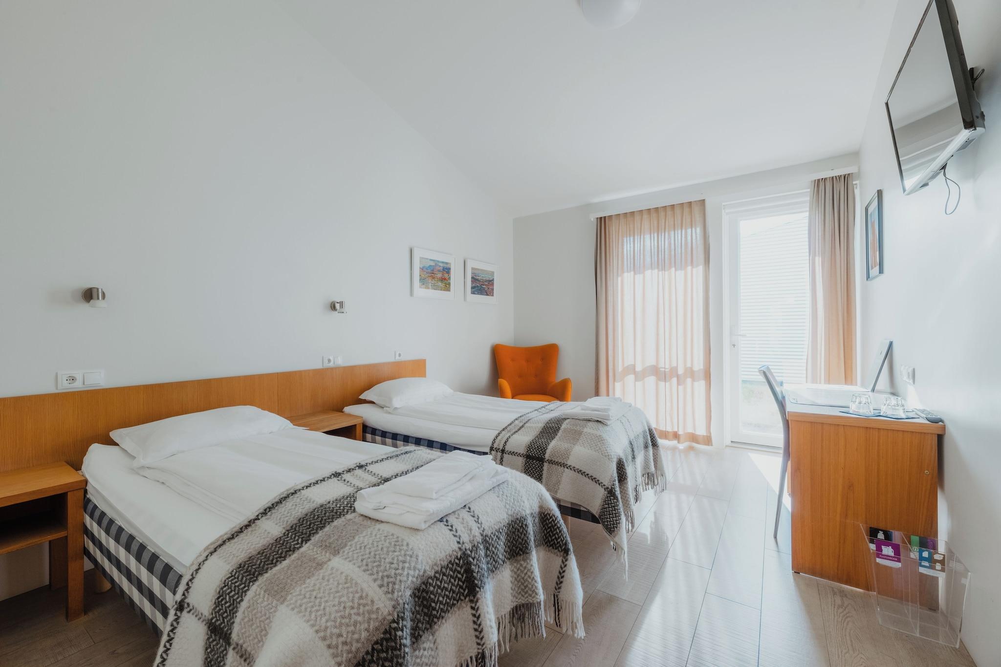 Double or Twin Standard