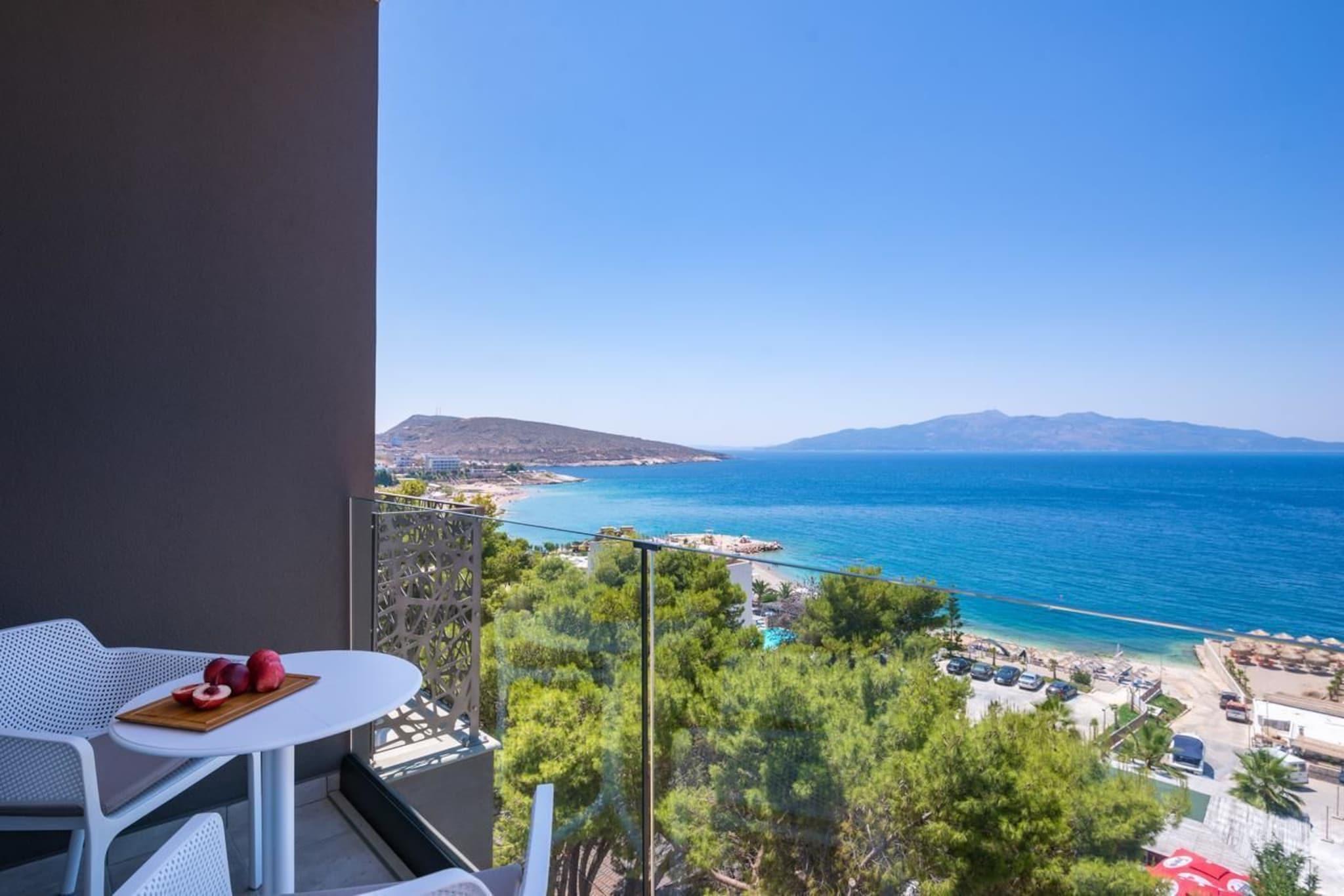 Double Sea View King Bed