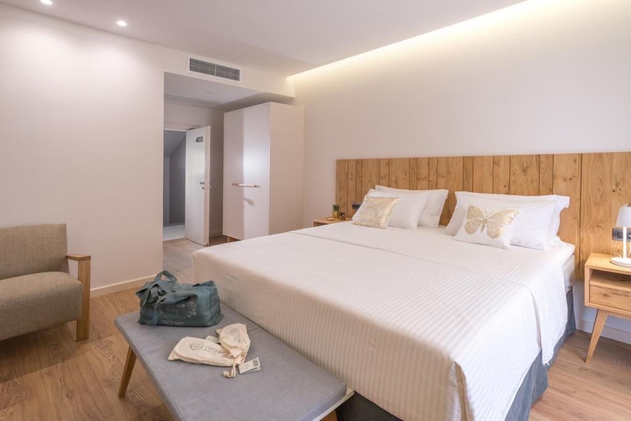 Family Room Partial Sea View