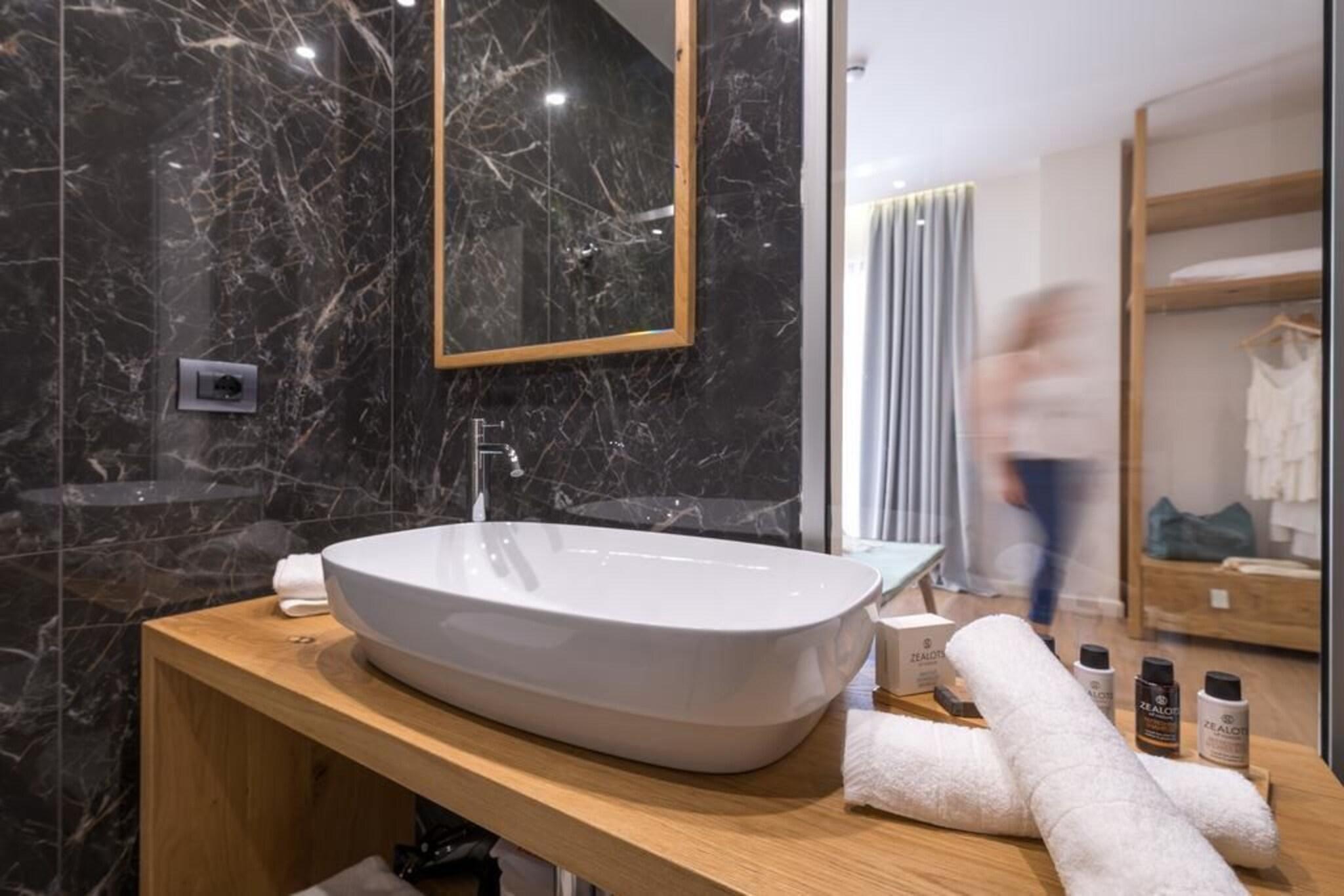 Double Partial Sea View