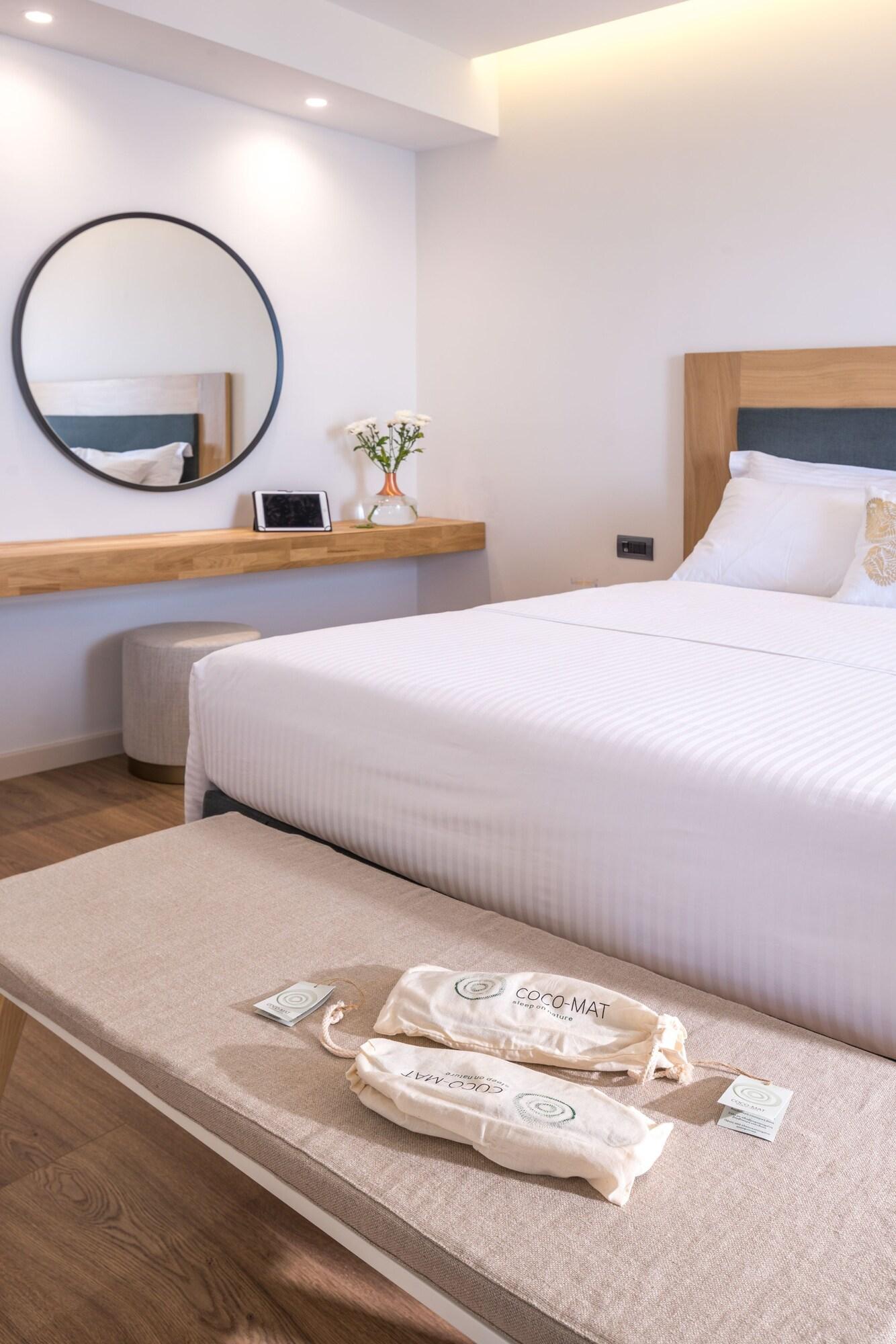 Junior Suite Sea View King Bed