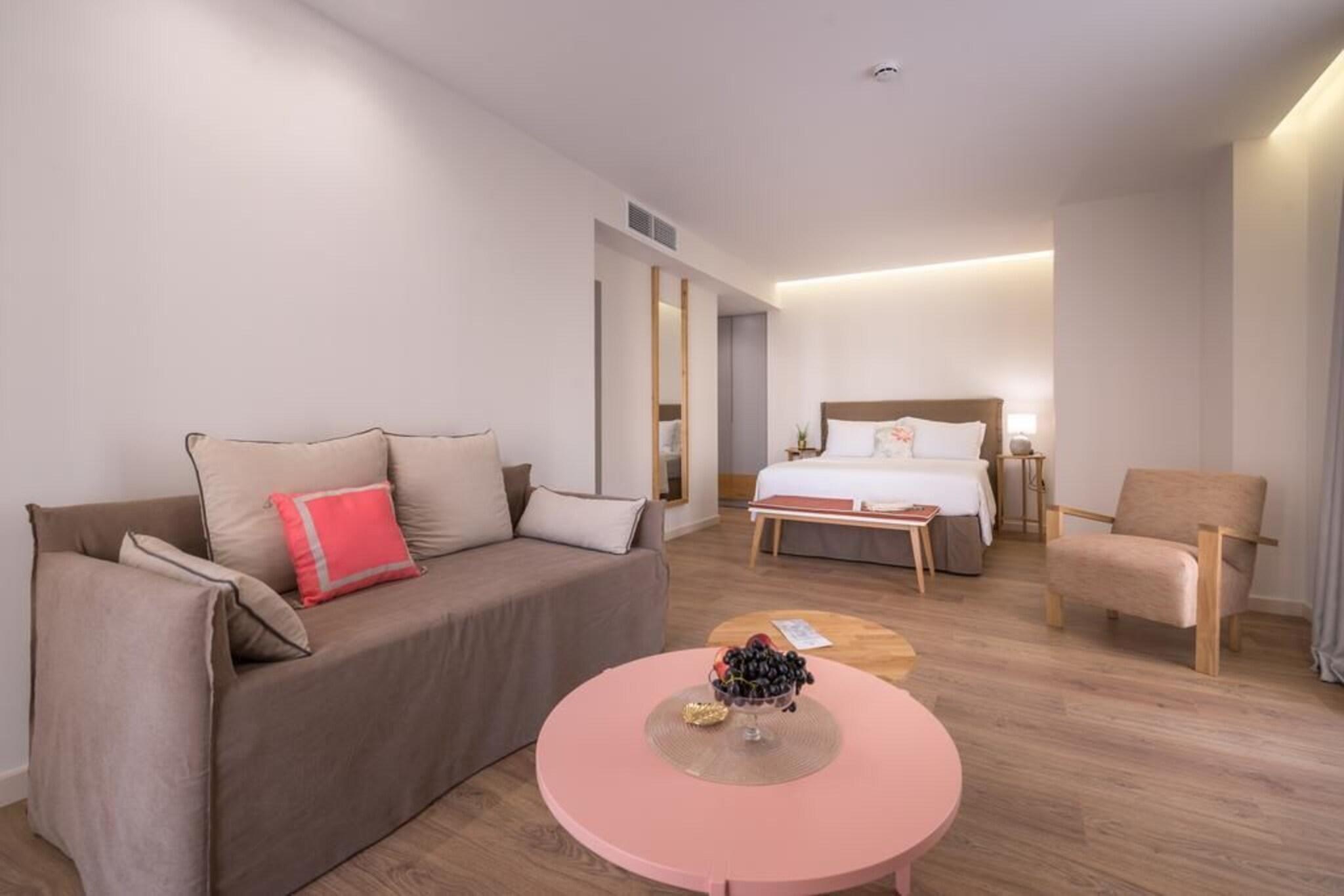 Junior Suite Partial Sea View