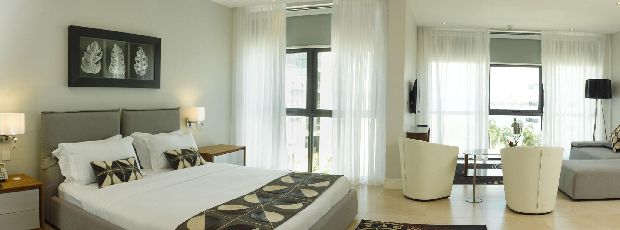 Suite Deluxe King Bed