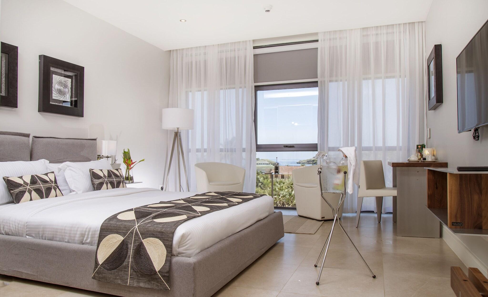 Double Queen Size Bed