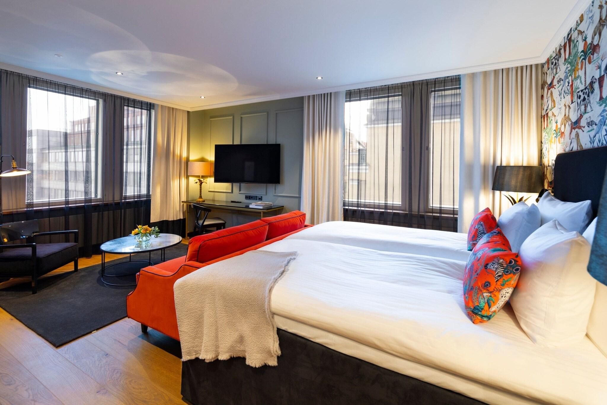 Double King Size Bed