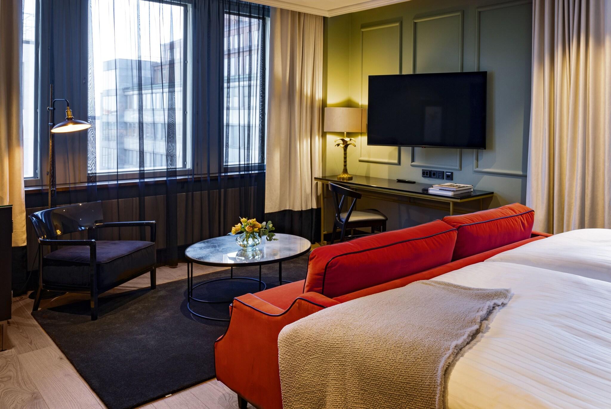 Double King Size Bed