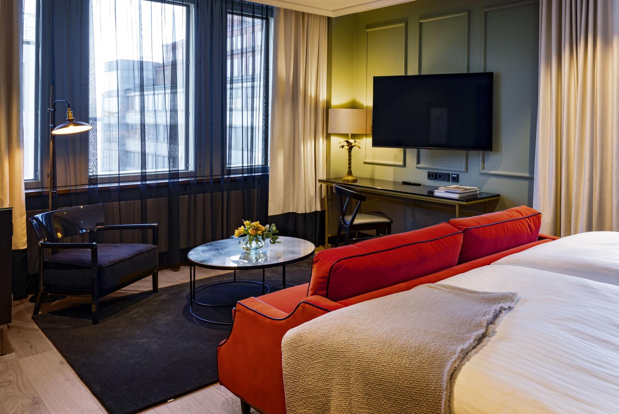 Double King Size Bed