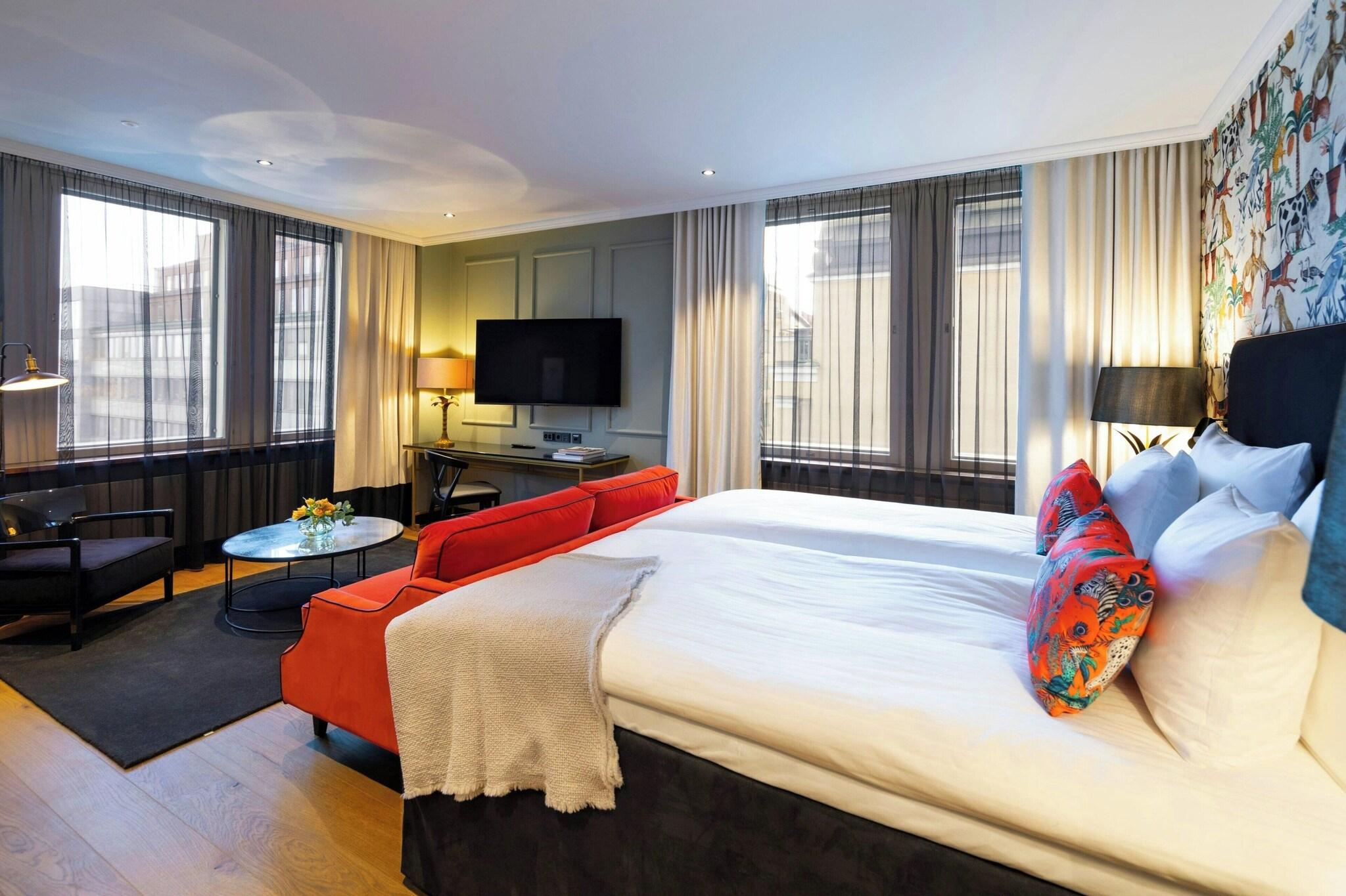 Double King Size Bed