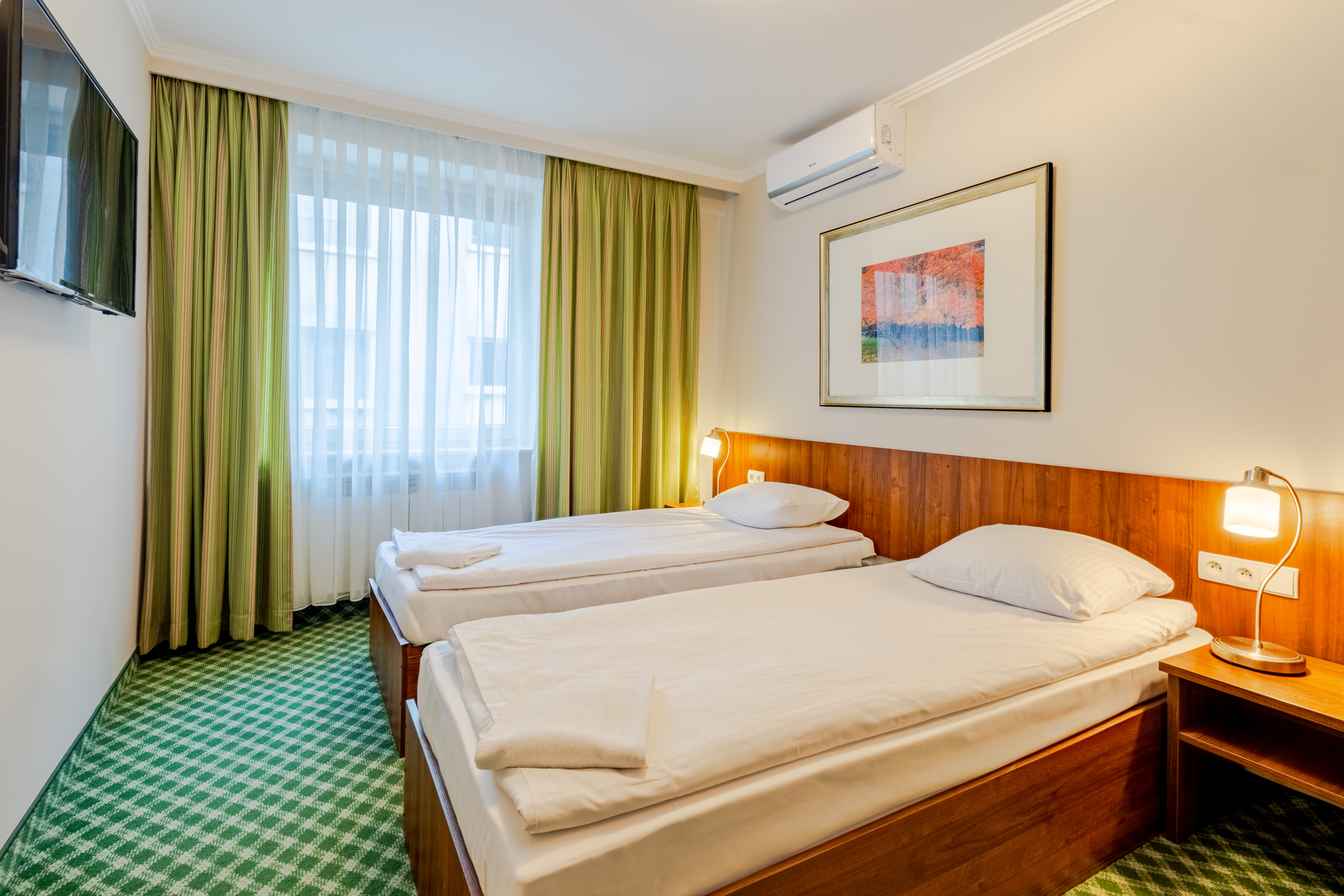 Twin with Air Conditioning