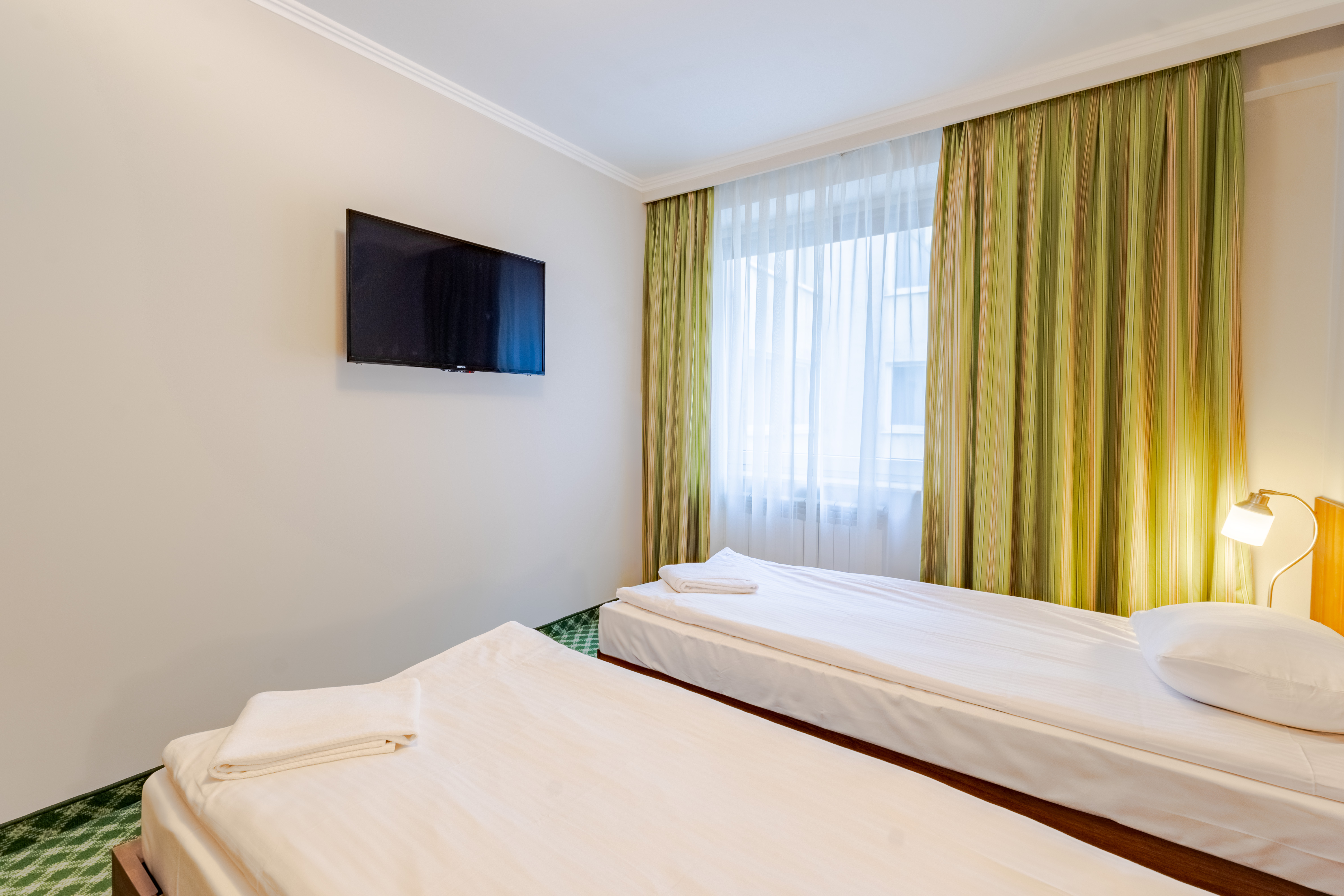 Twin with Air Conditioning