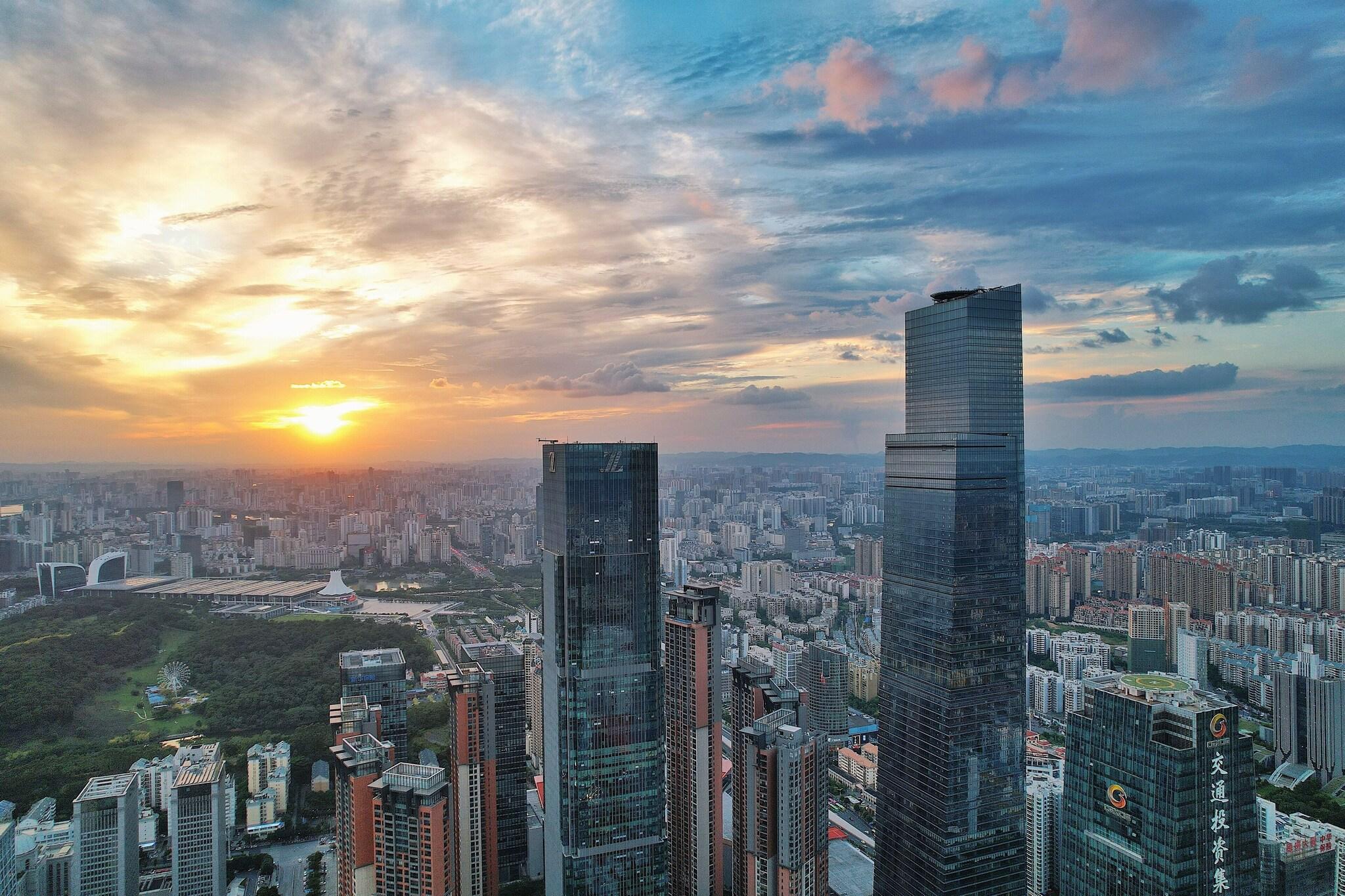 Double City View King Bed