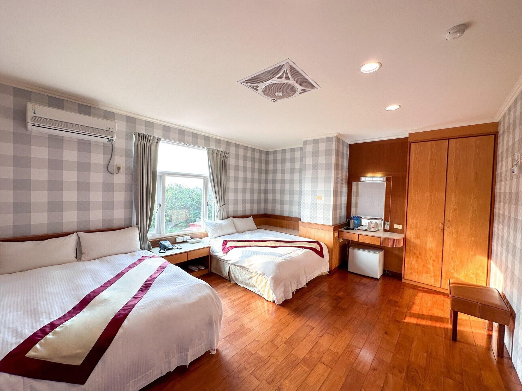 Family Room Two King Beds