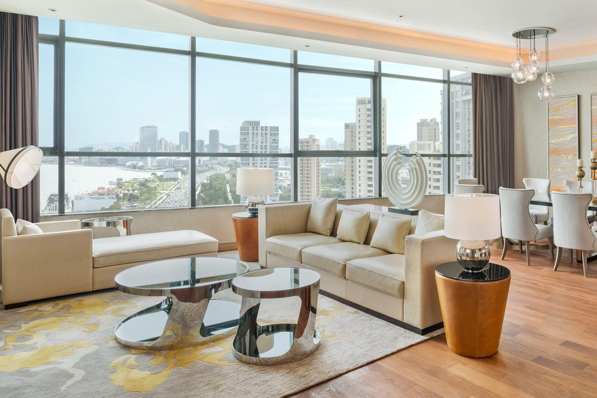 Suite Presidential with Views