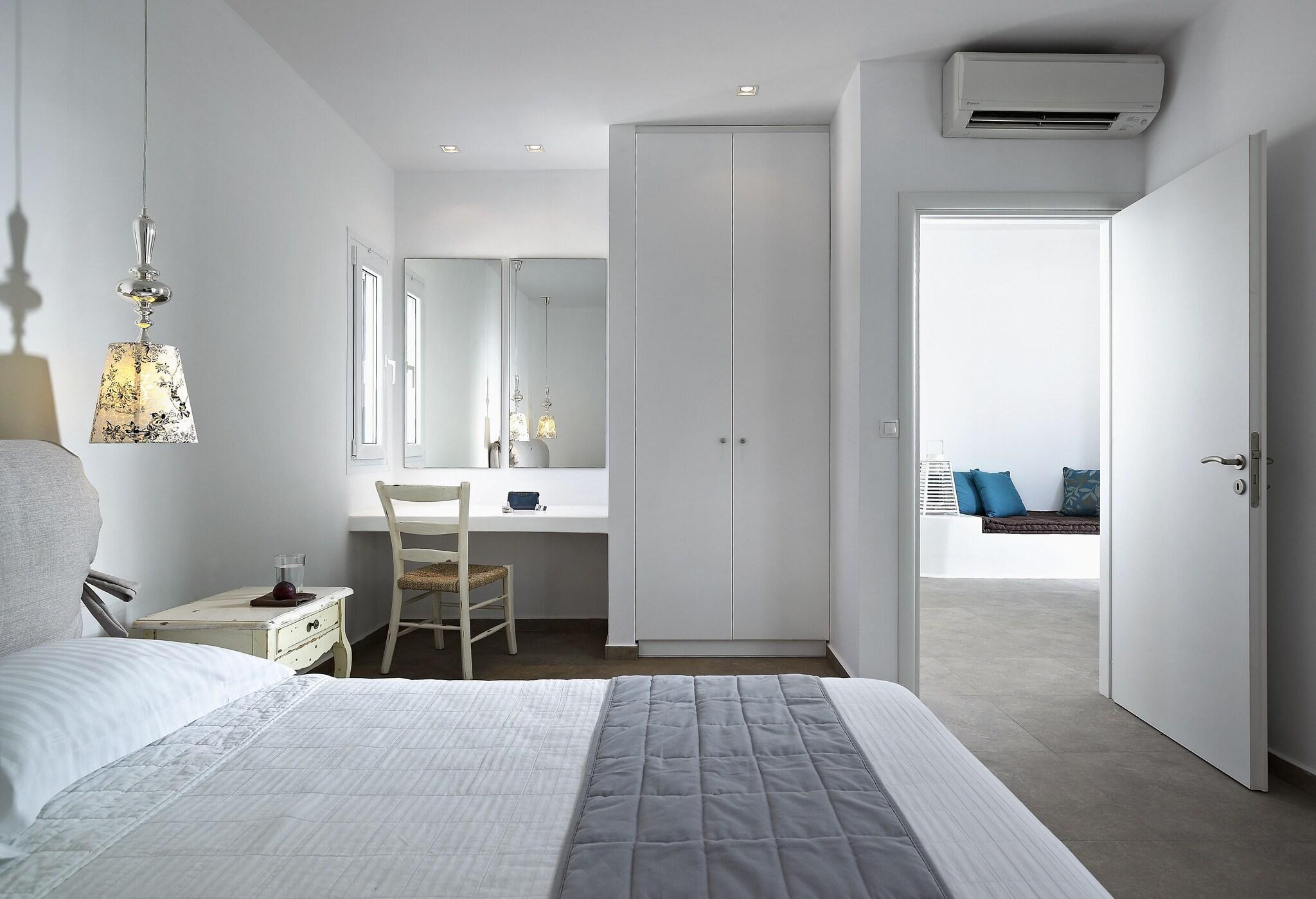 Suite Deluxe Queen Bed