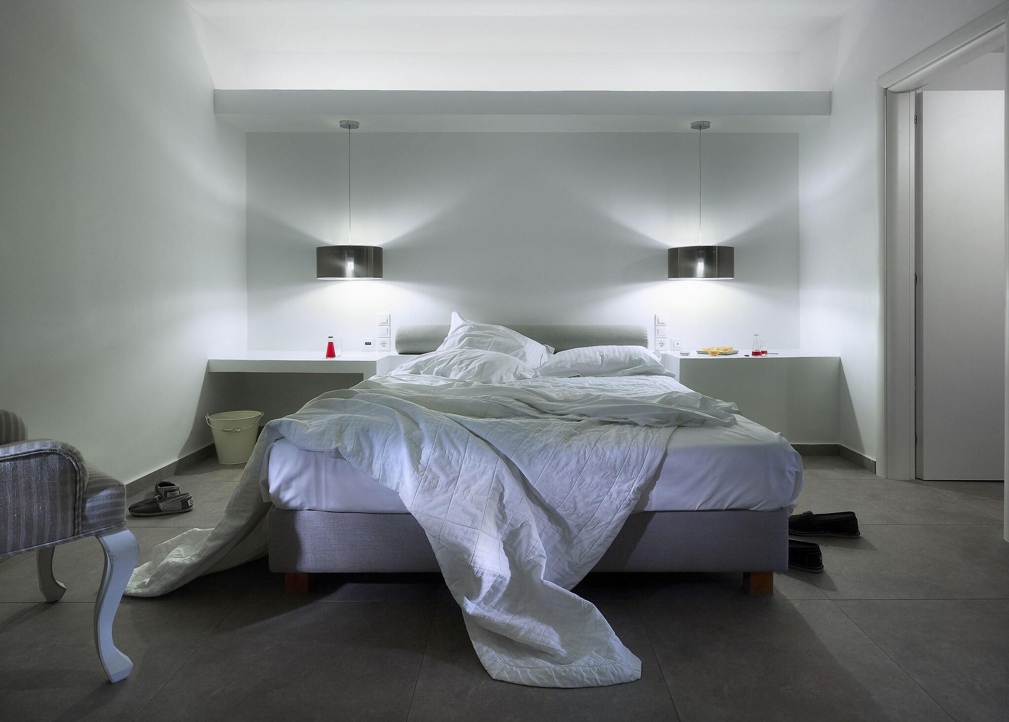 Junior Suite Queen Size Bed