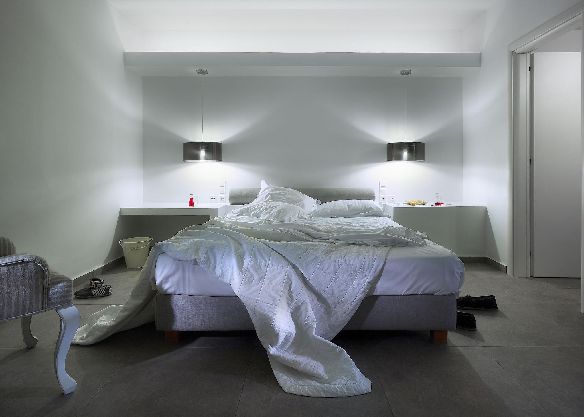 Junior Suite Queen Size Bed