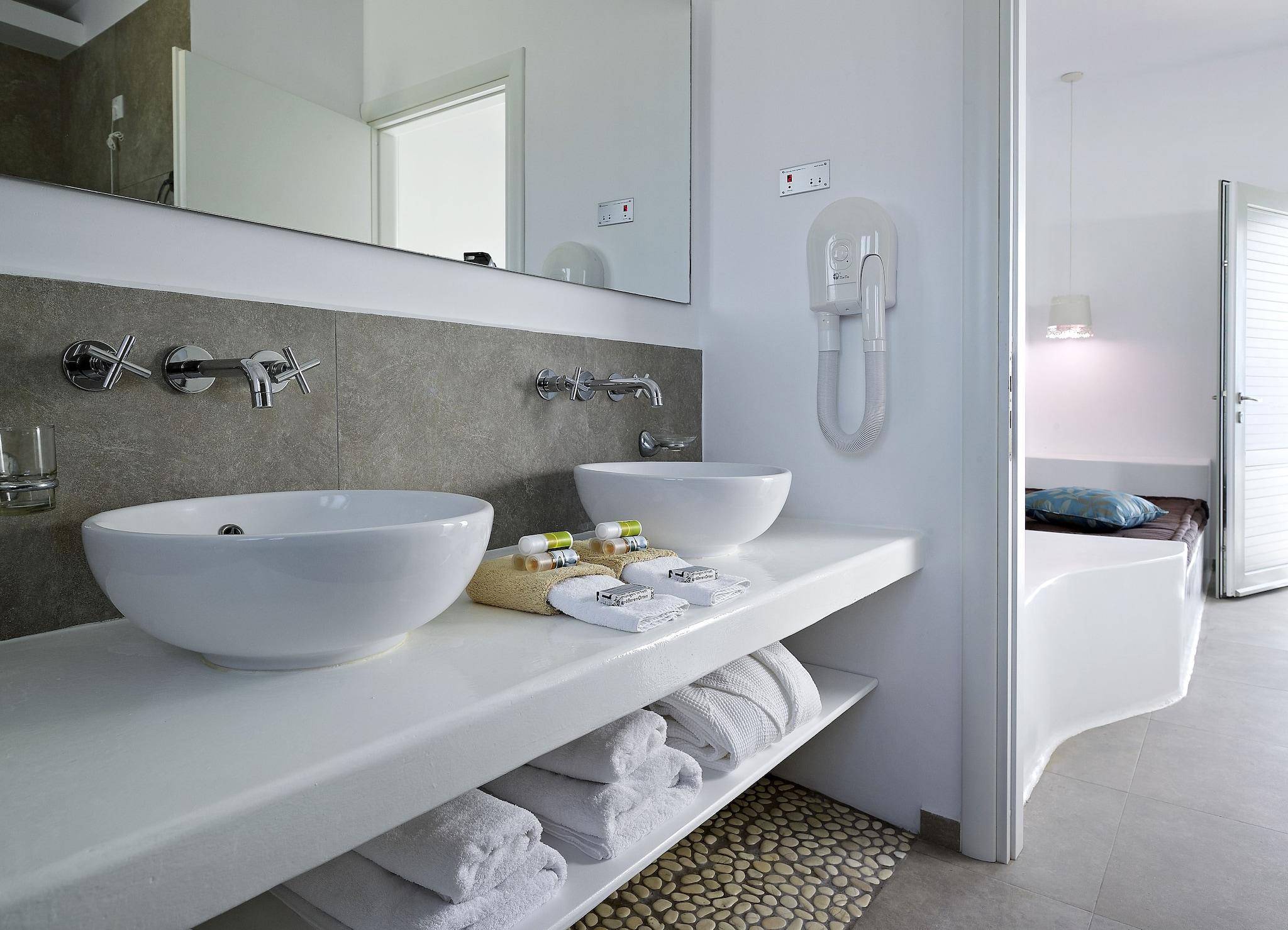 Suite Deluxe Queen Bed