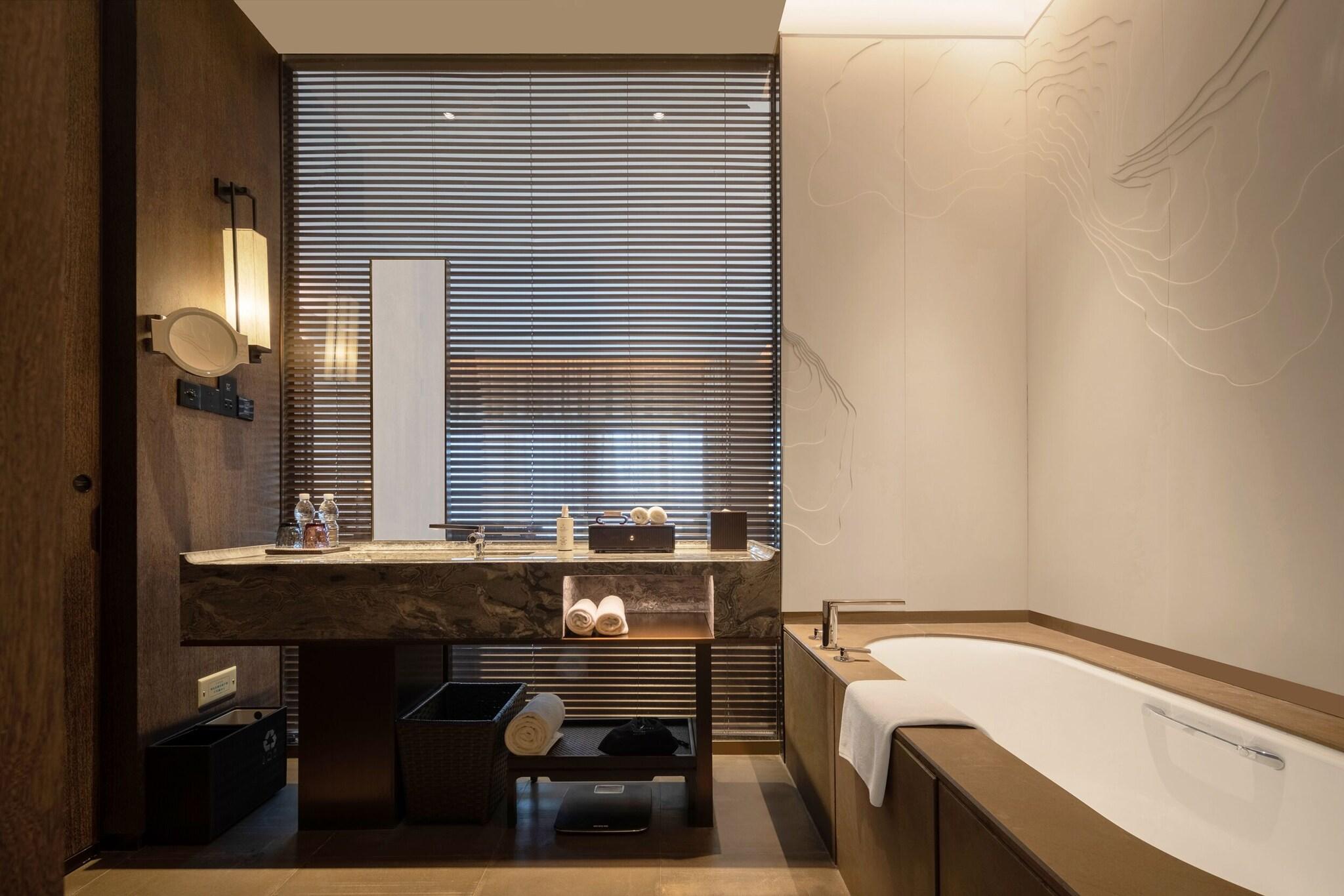 Double Two Queen Beds