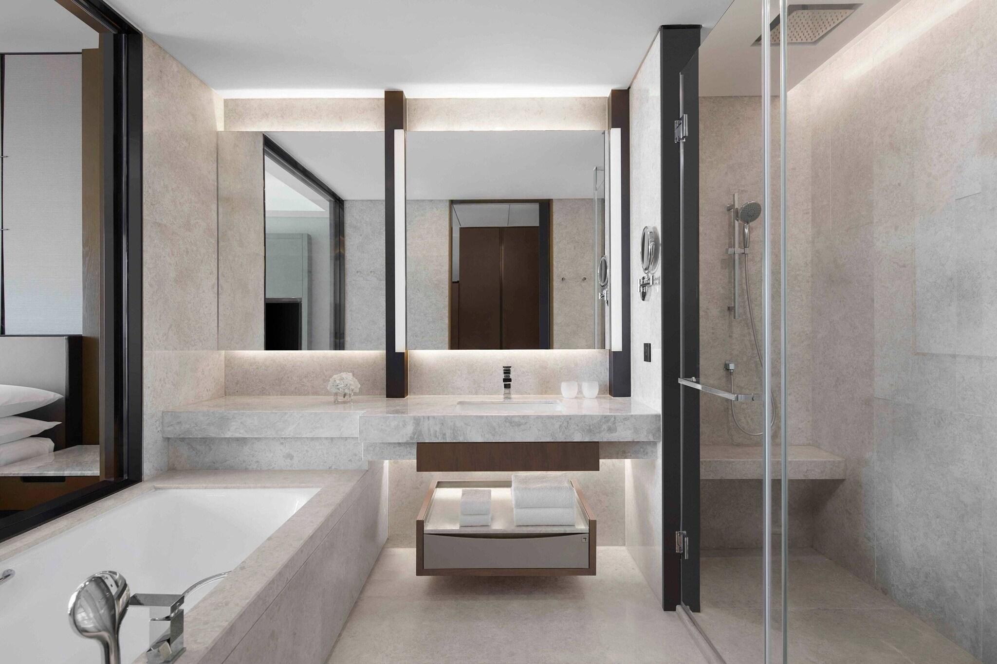 Suite Executive City View