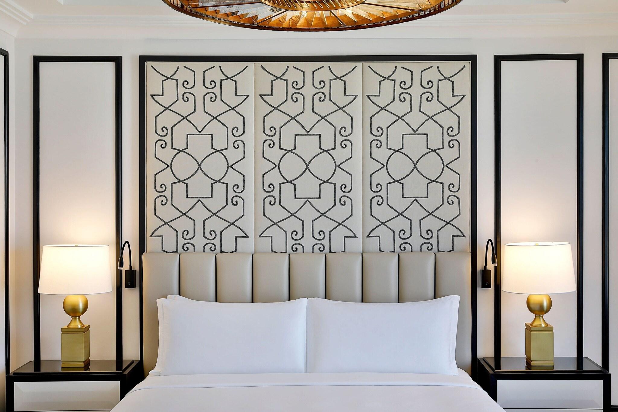 Double Deluxe King Bed