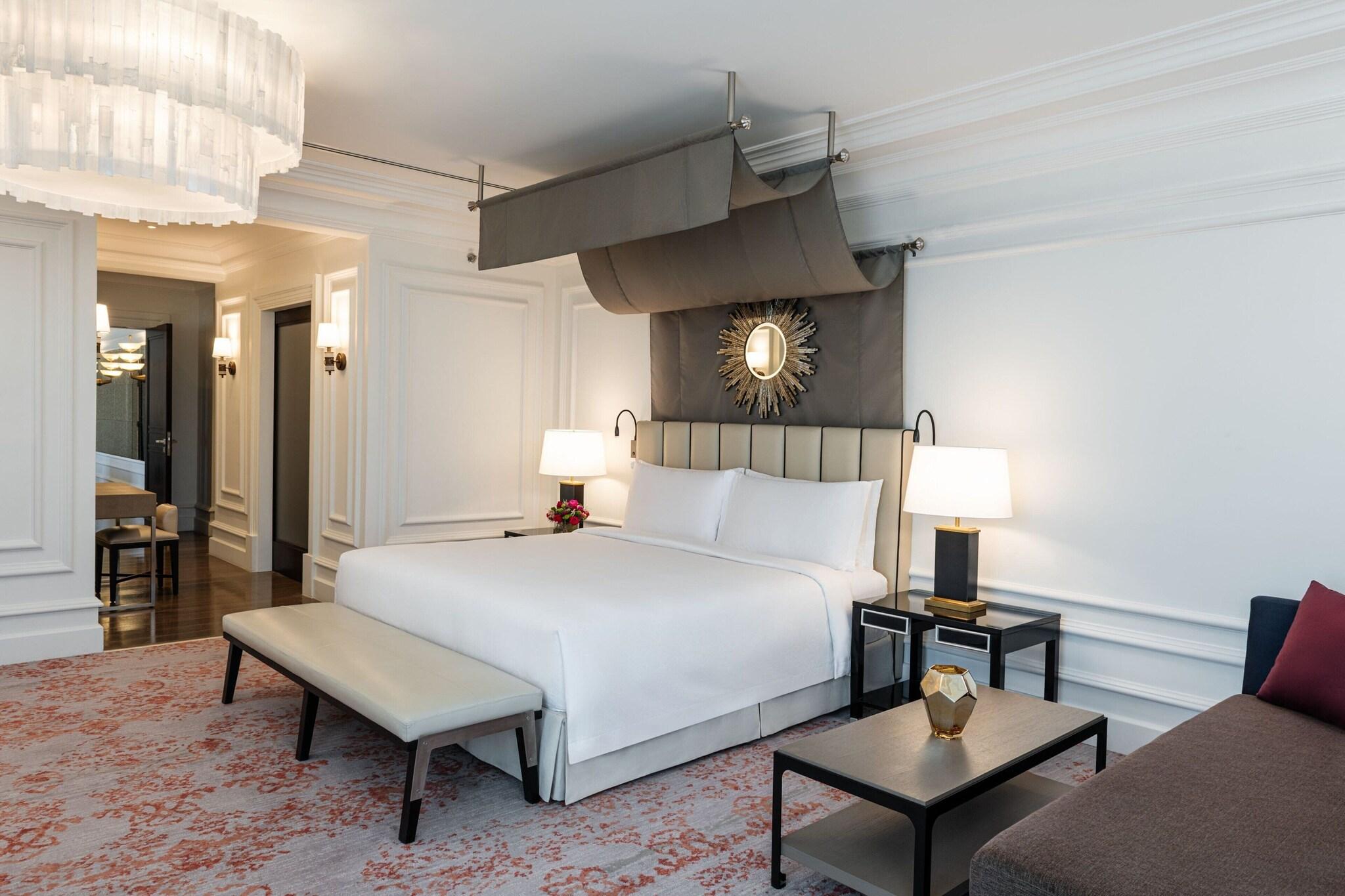 Suite King Bed One Bedroom 