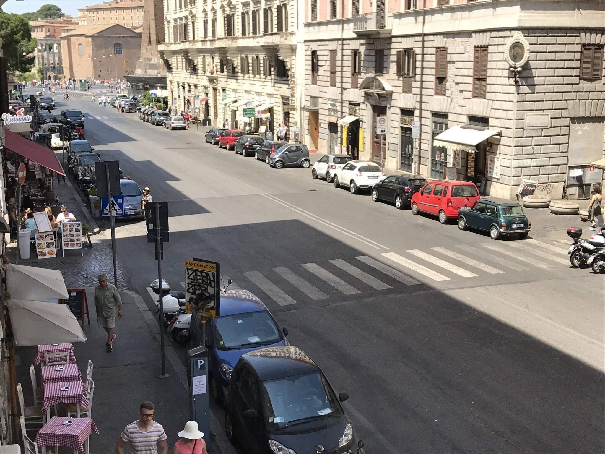 Double or Twin Deluxe King Bed