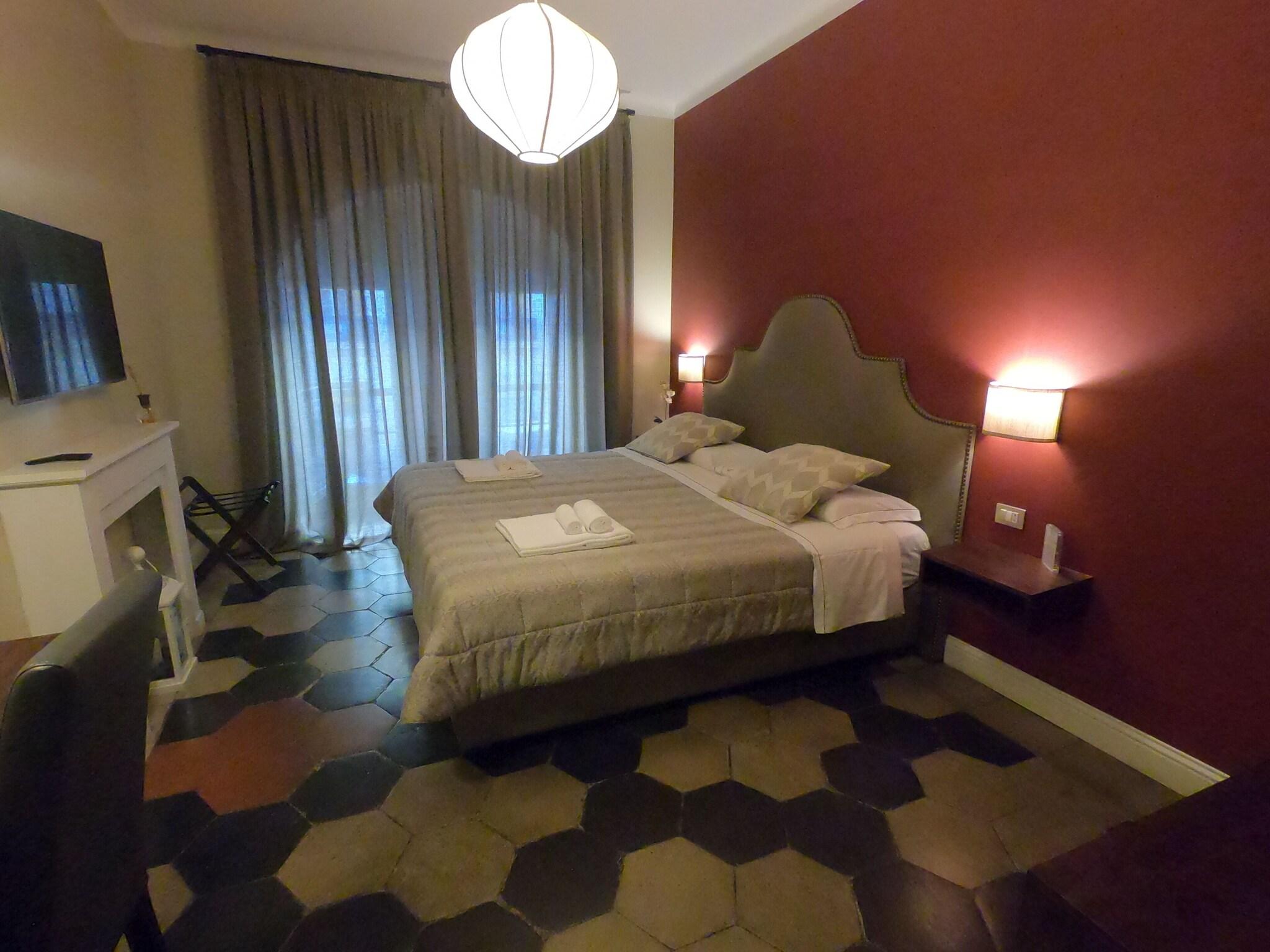 Double or Twin Deluxe King Bed