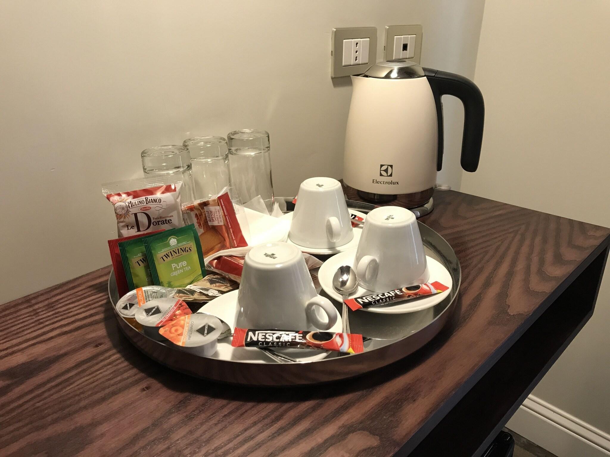 Triple Deluxe King Bed