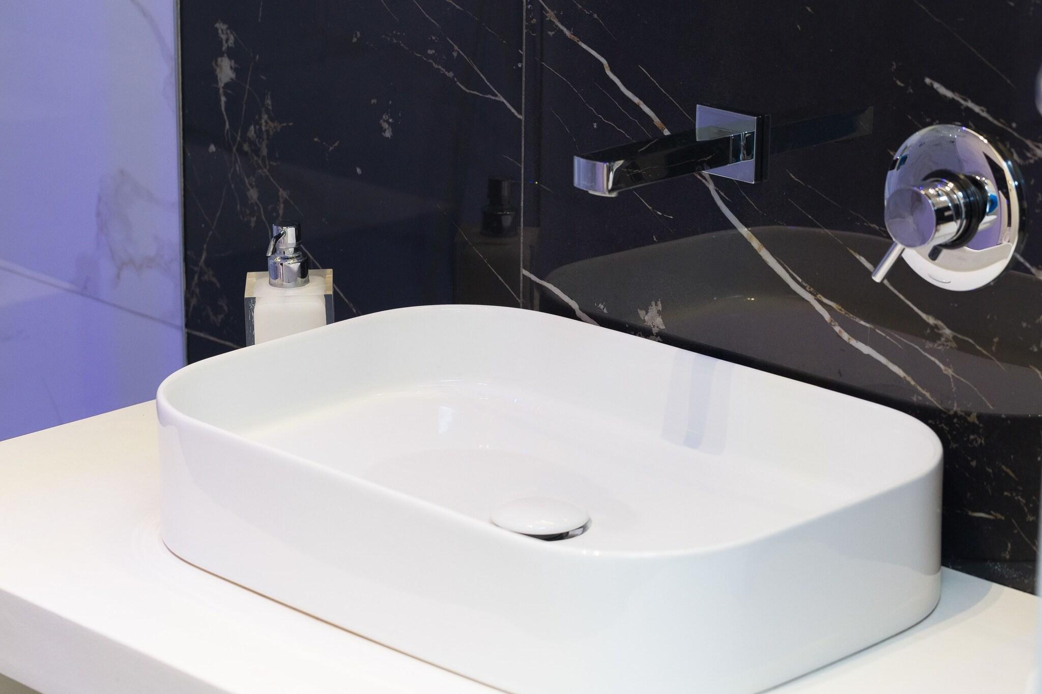 Double Deluxe Queen Bed