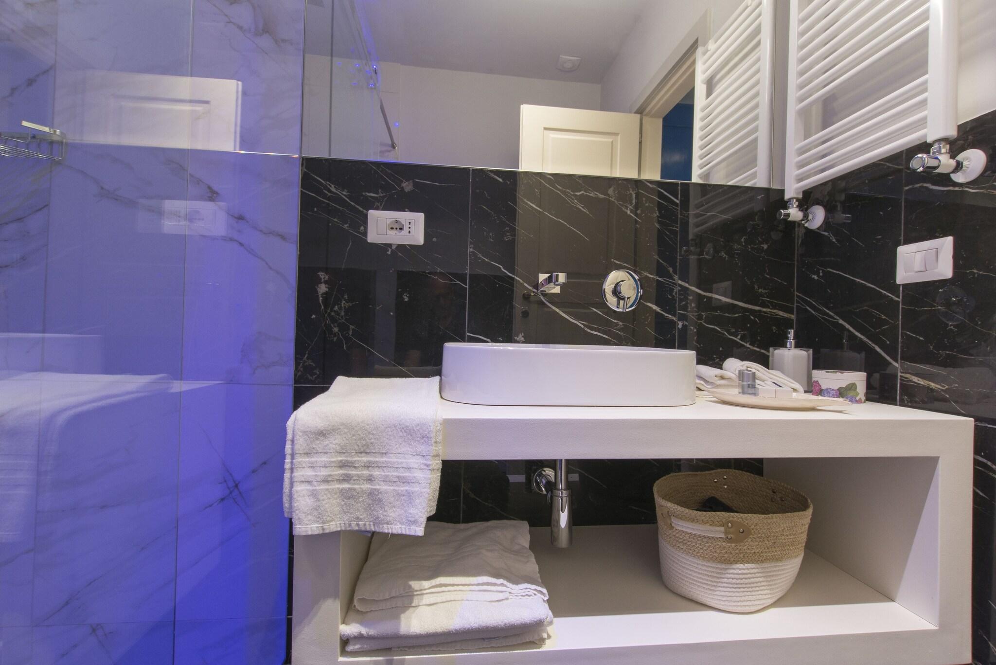 Twin Deluxe with Balcony