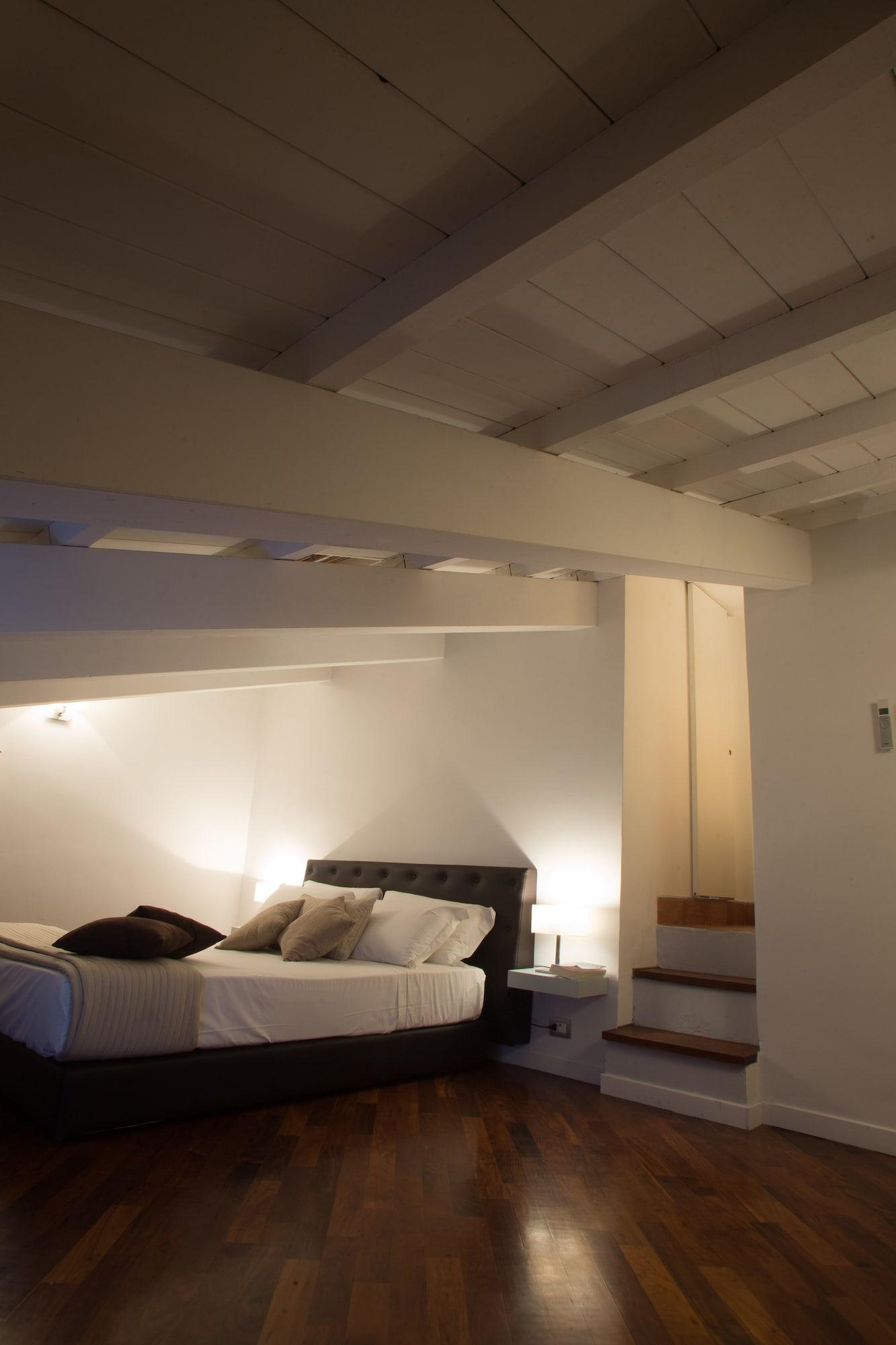 Double or Twin with Double Bed