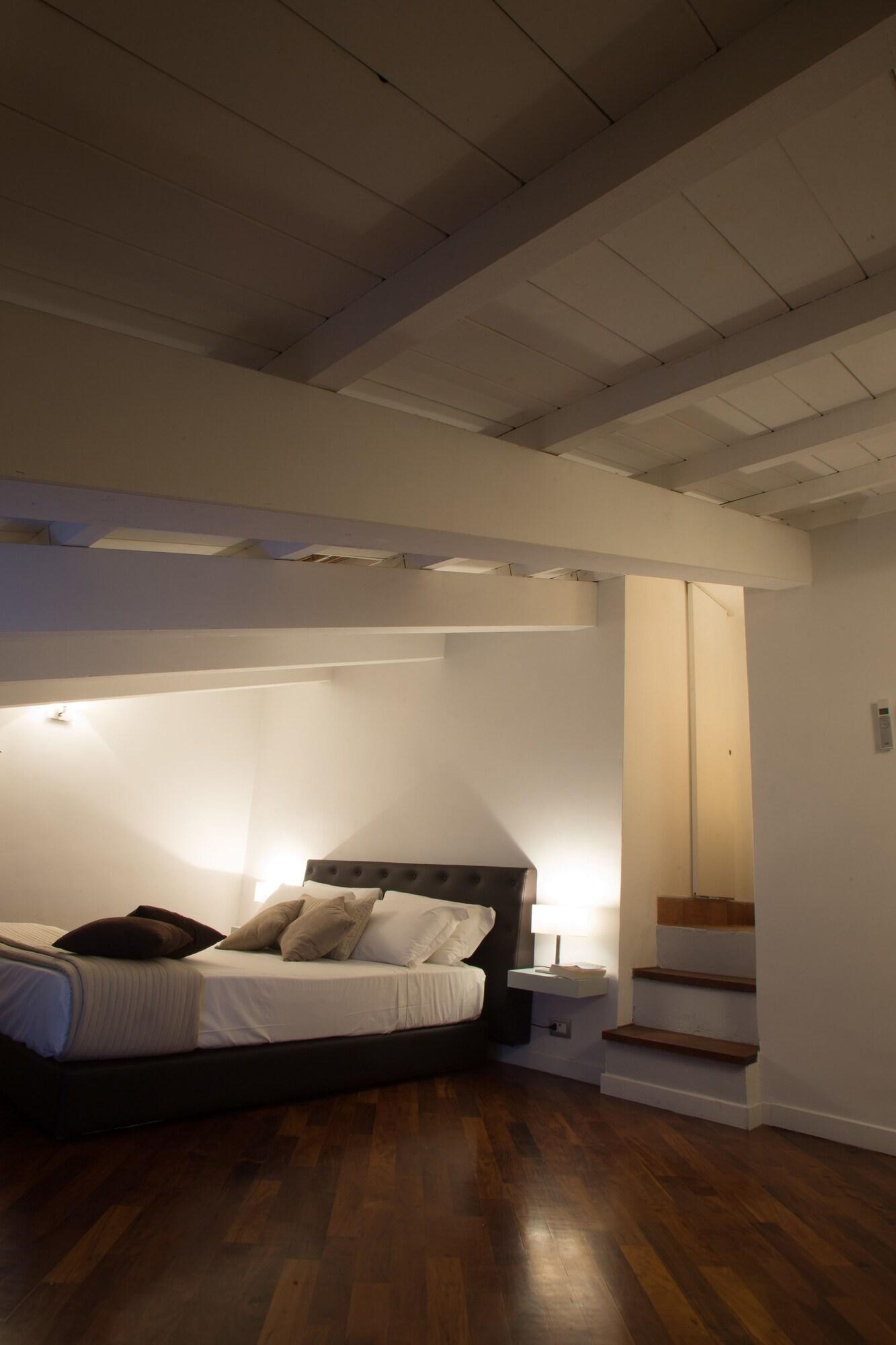 Double or Twin with Double Bed