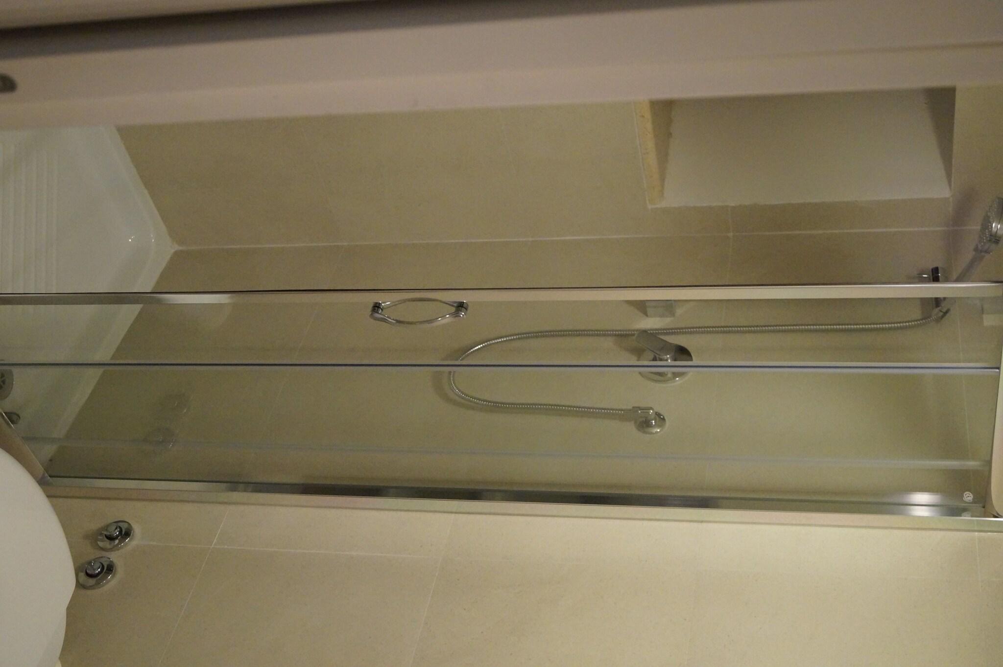 Double Queen Size Bed