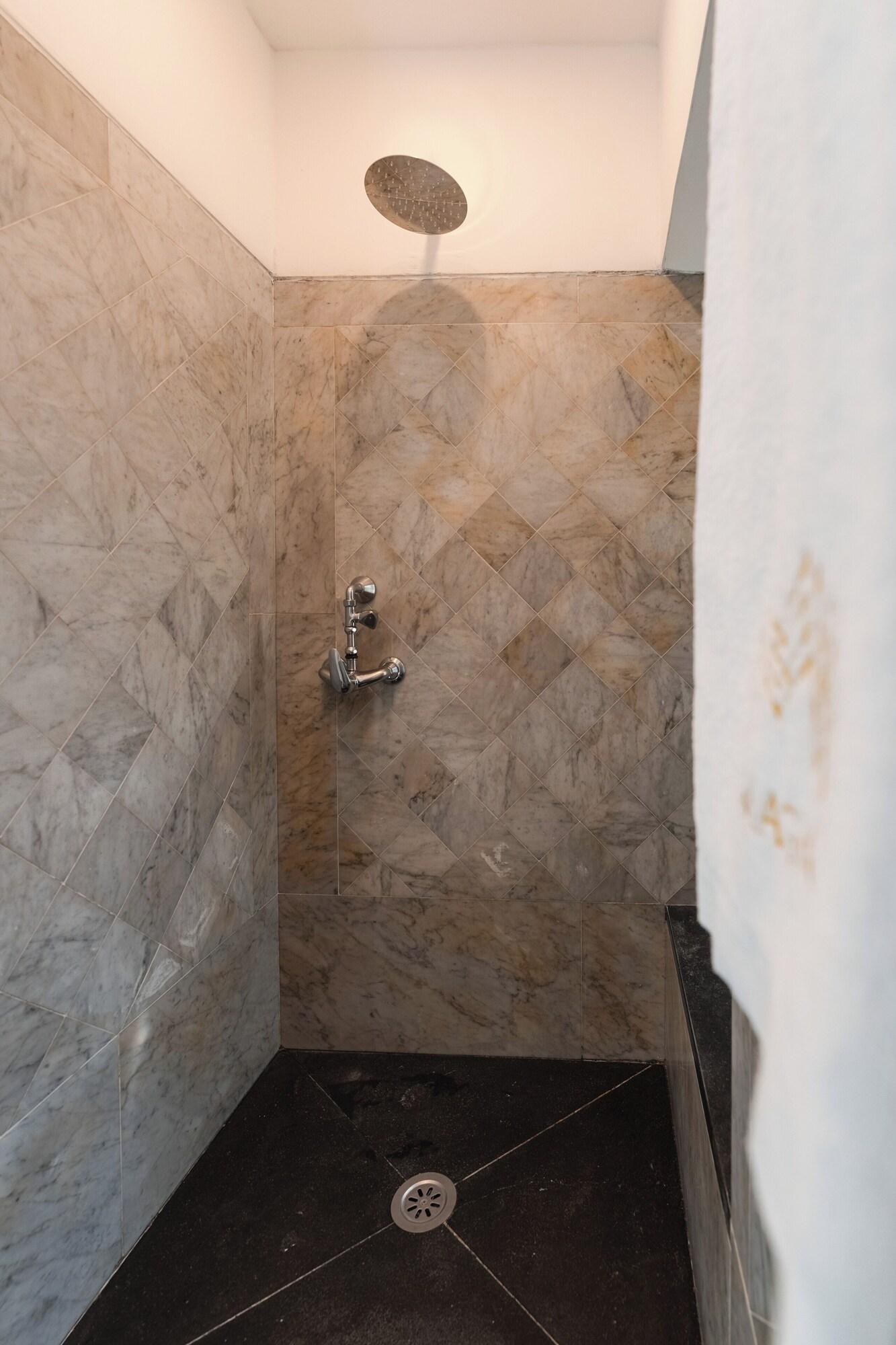 Suite Sea View King Bed