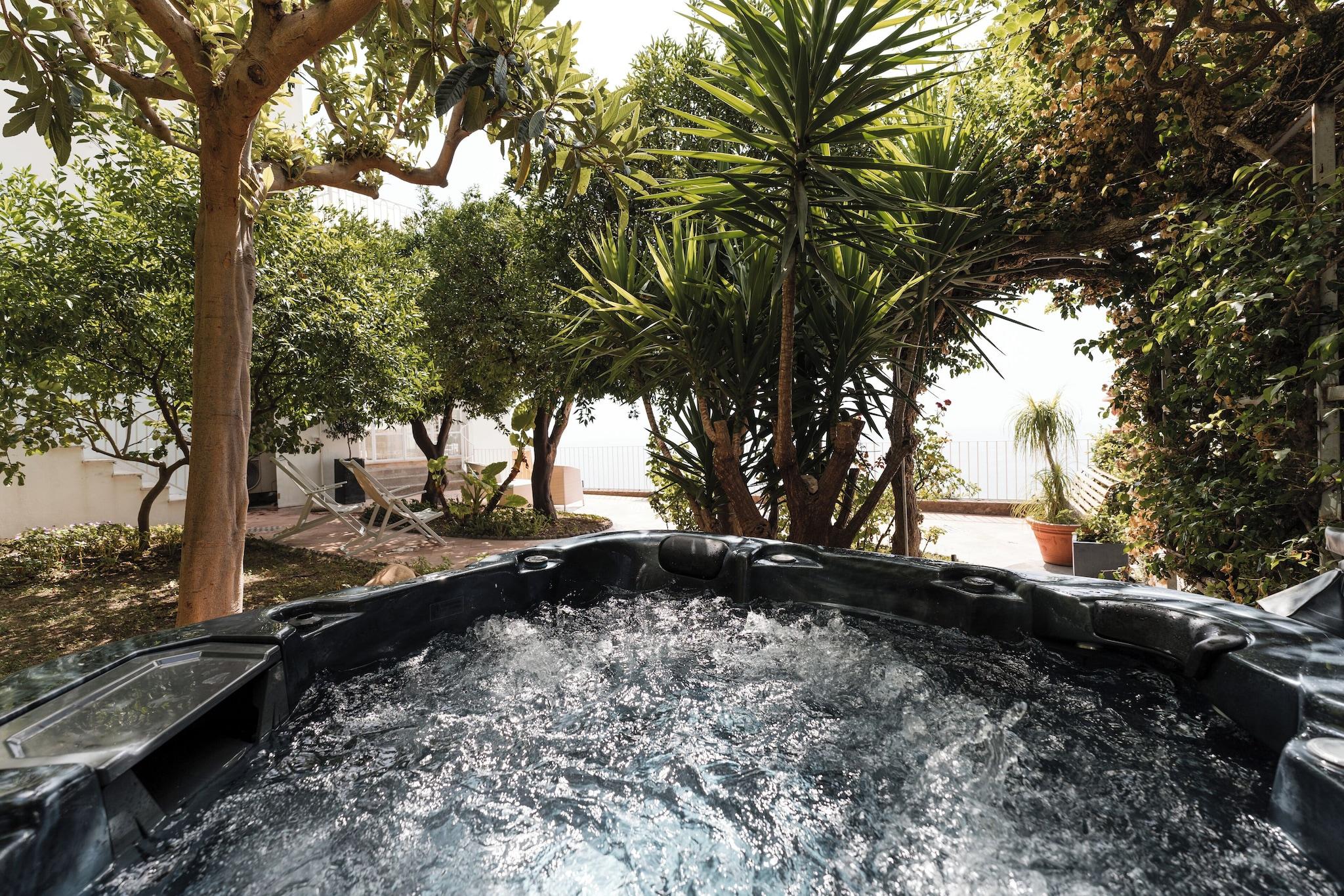 Suite Queen Size Bed