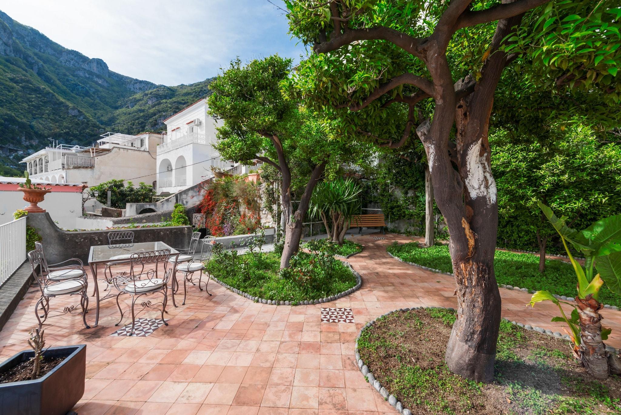 Suite Queen Size Bed