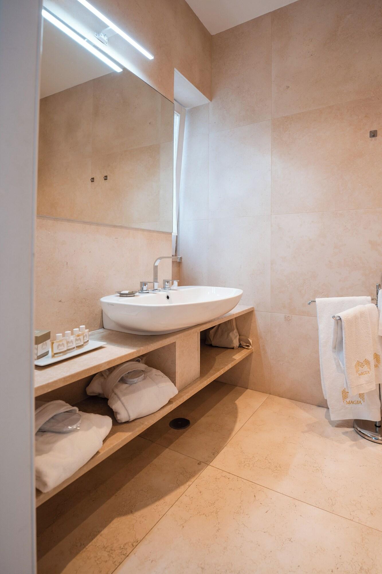 Double Queen Size Bed