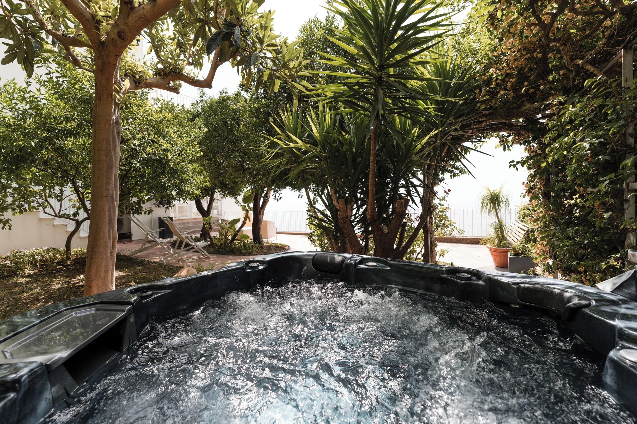 Suite Queen Size Bed