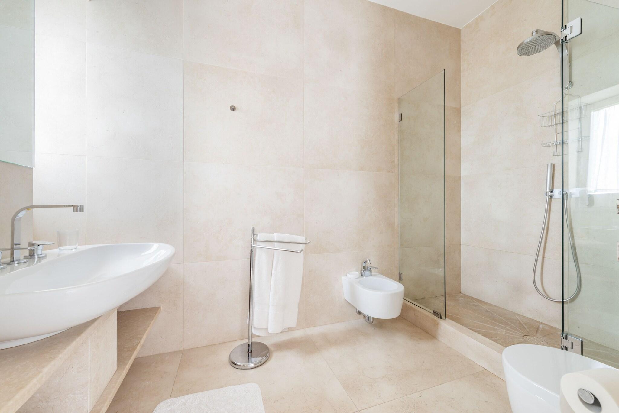 Double Queen Size Bed