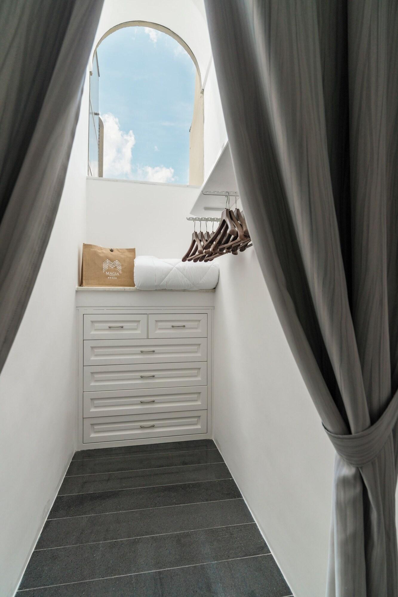 Twin Sea View with Balcony