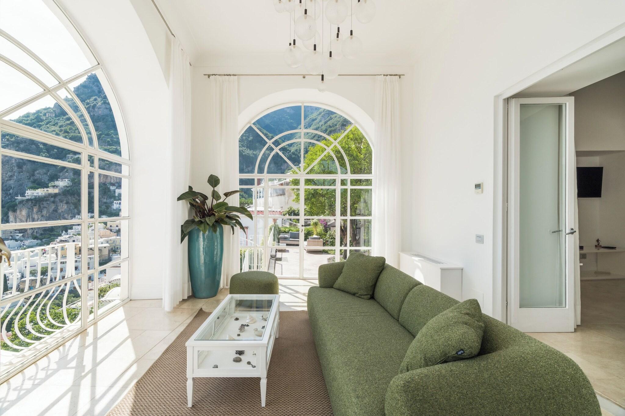 Suite Queen Size Bed