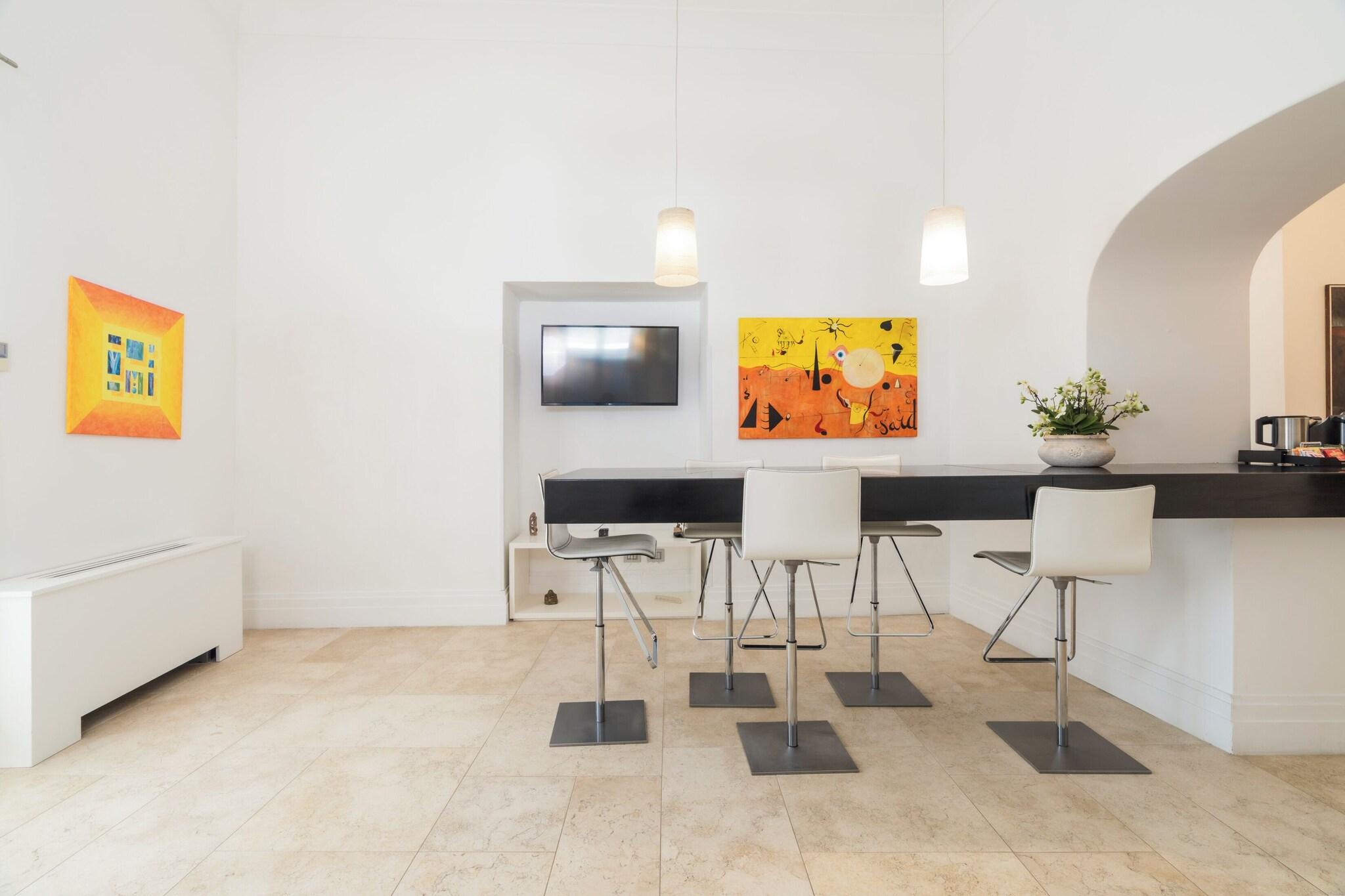 Suite Queen Size Bed