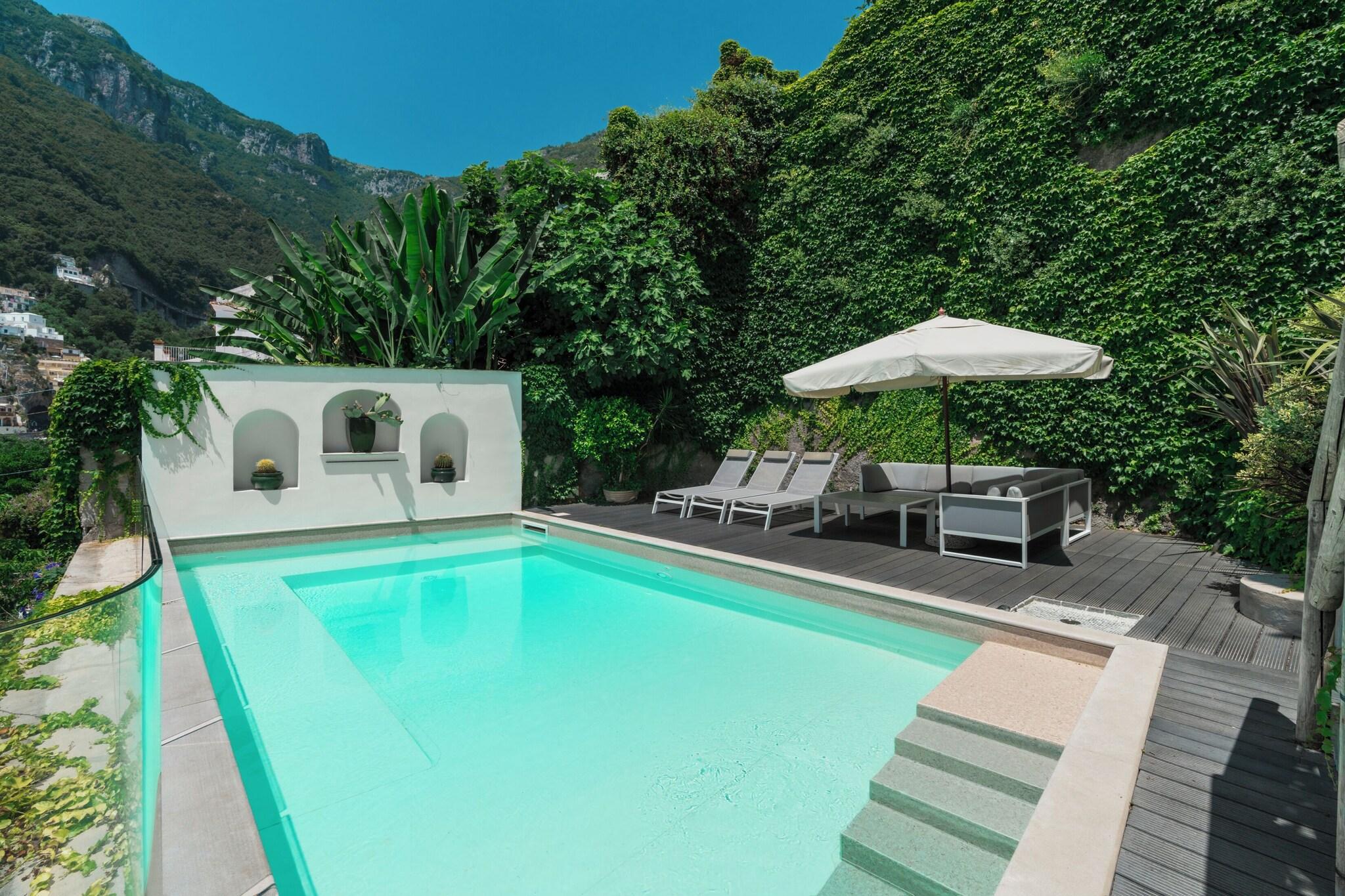 Suite with Private Pool