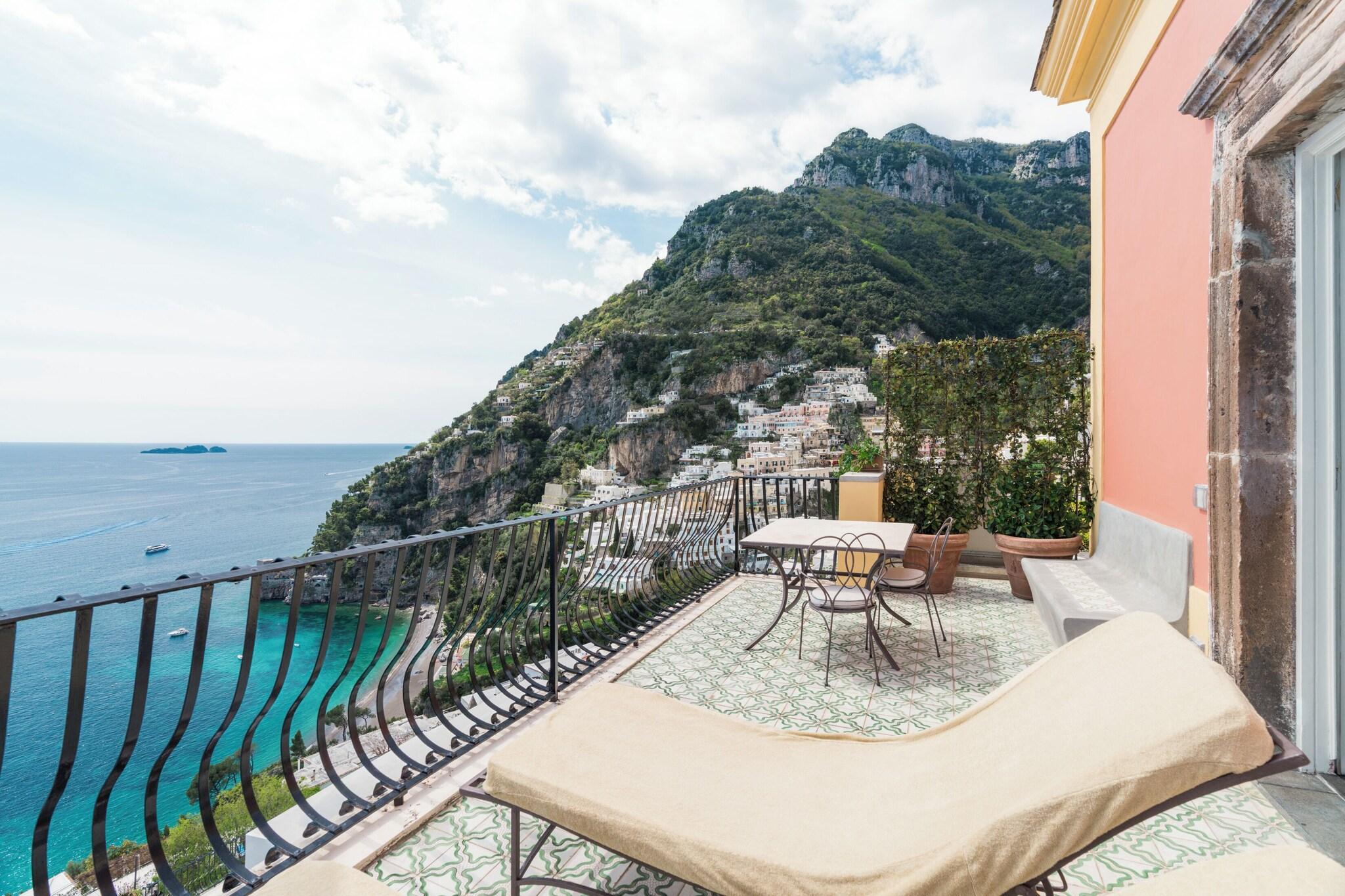 Suite Sea View King Bed