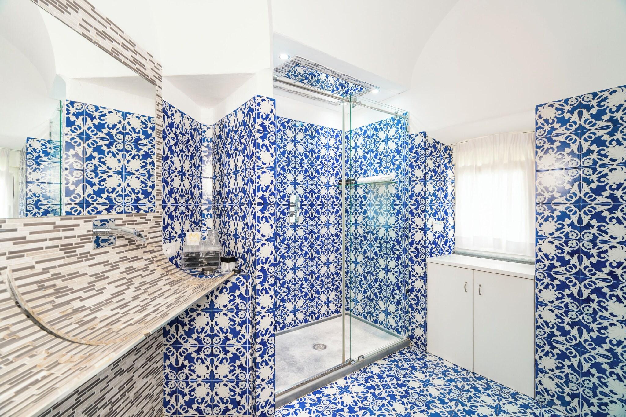 Suite Two Queen Beds