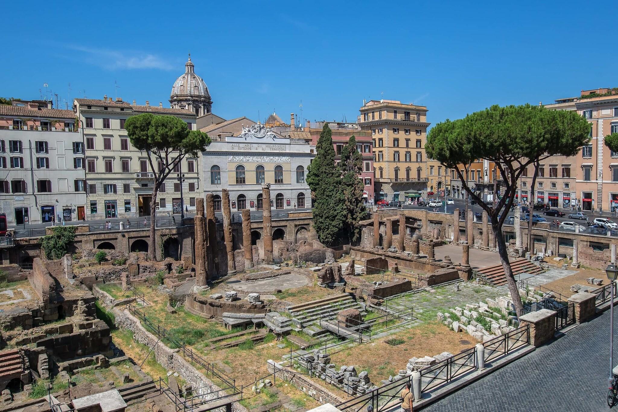 Double City View Queen Bed